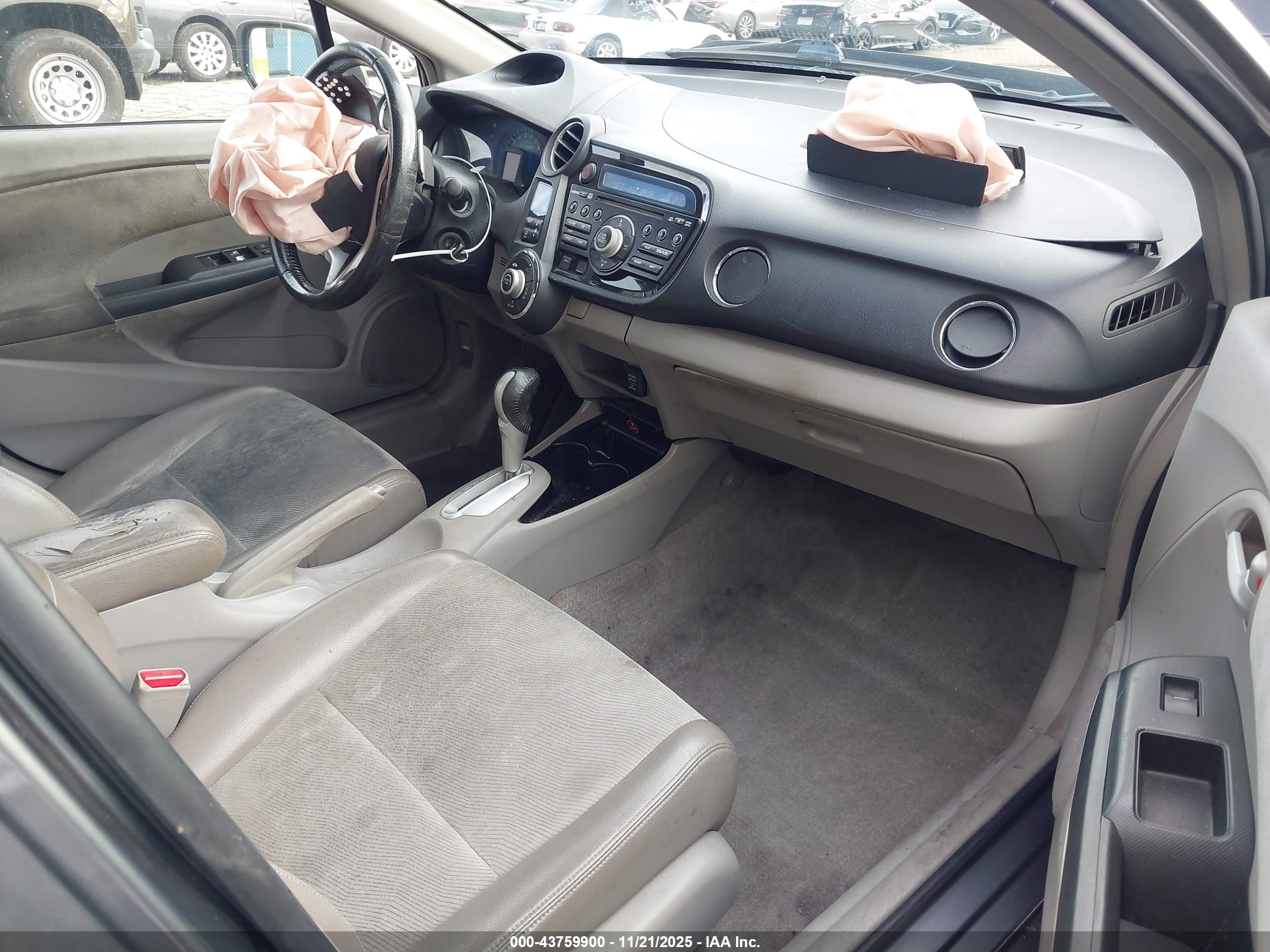HONDA INSIGHT image 5