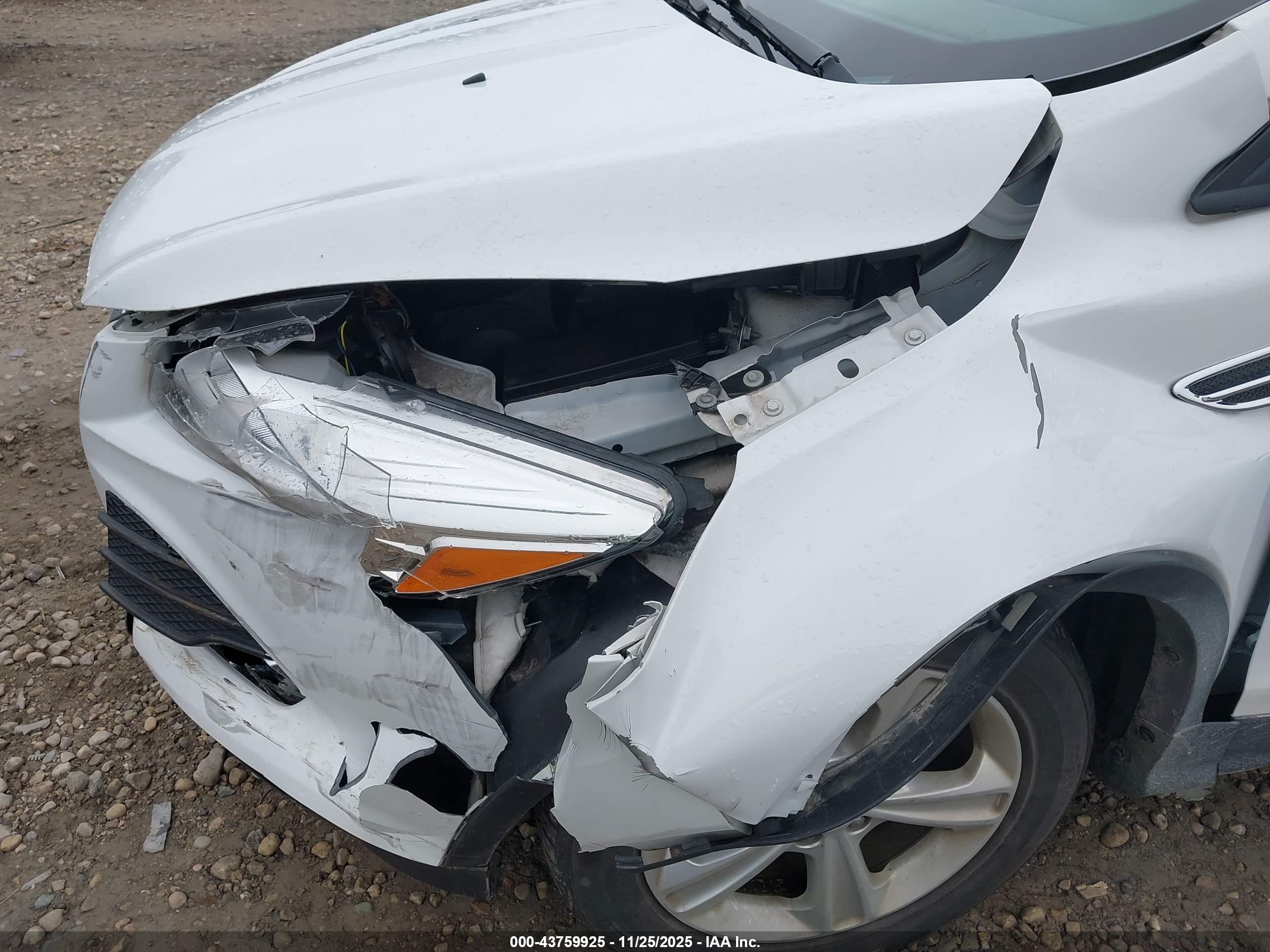 FORD ESCAPE image 6