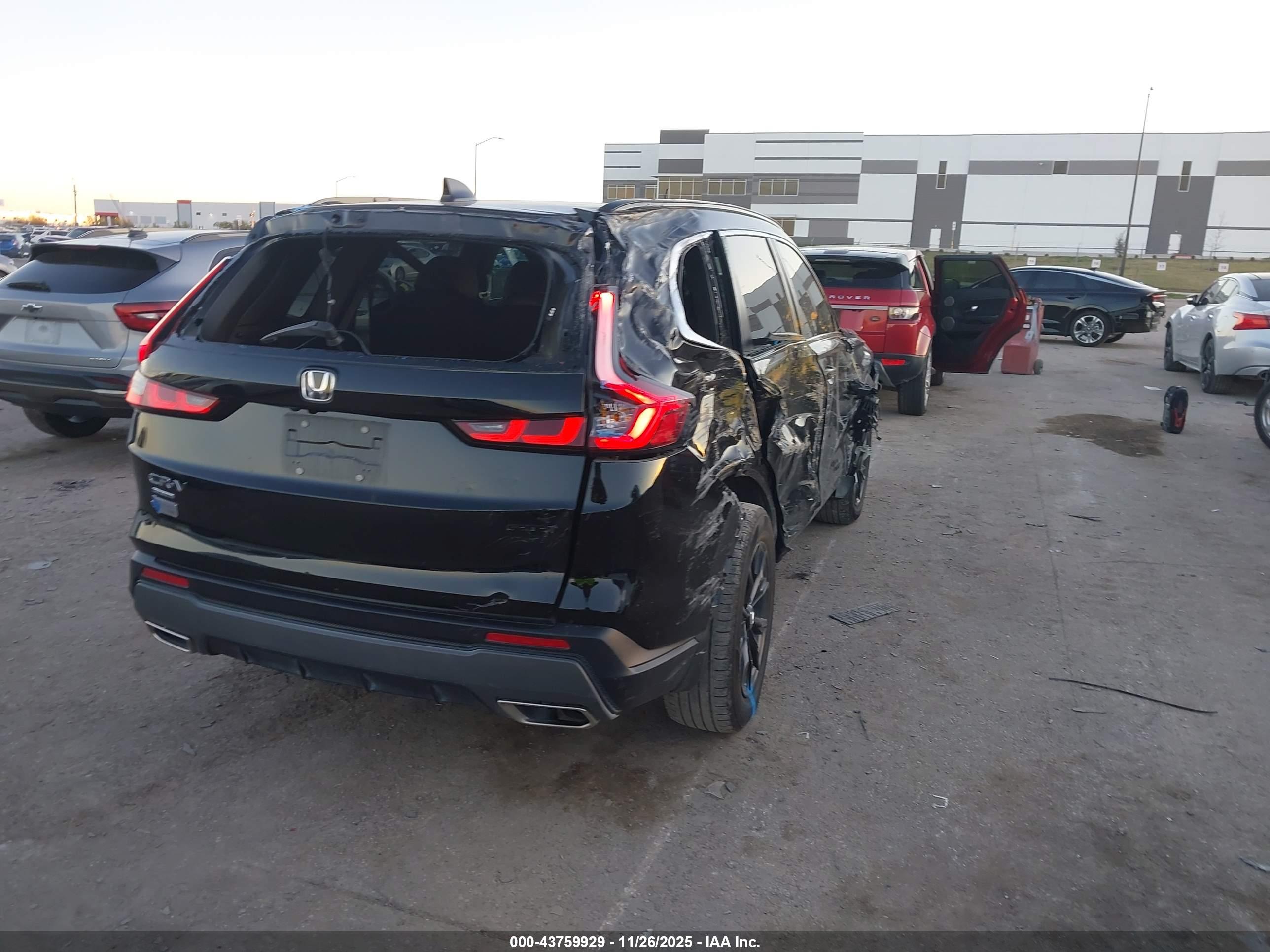 HONDA CR-V image 4