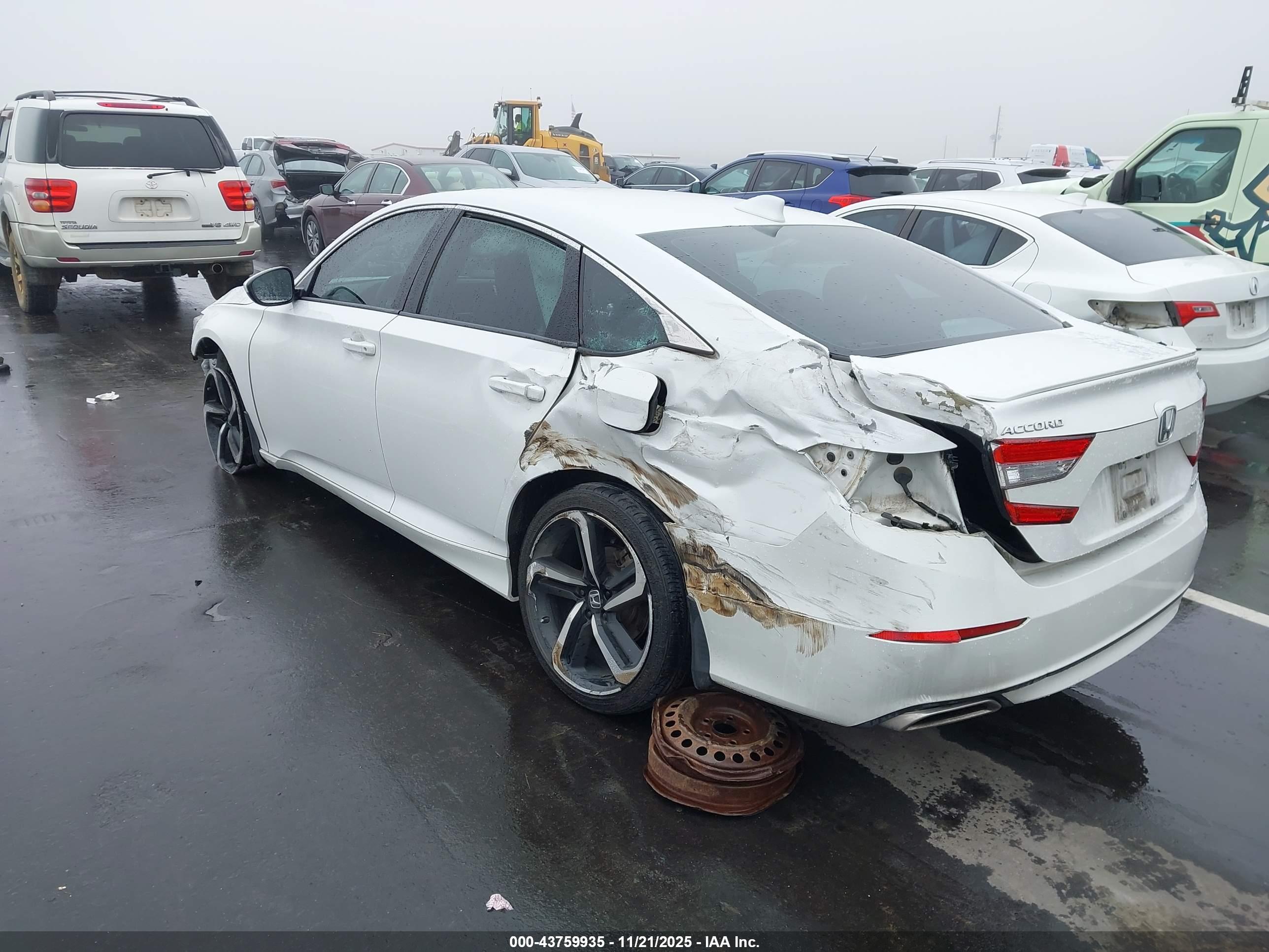 HONDA ACCORD image 3
