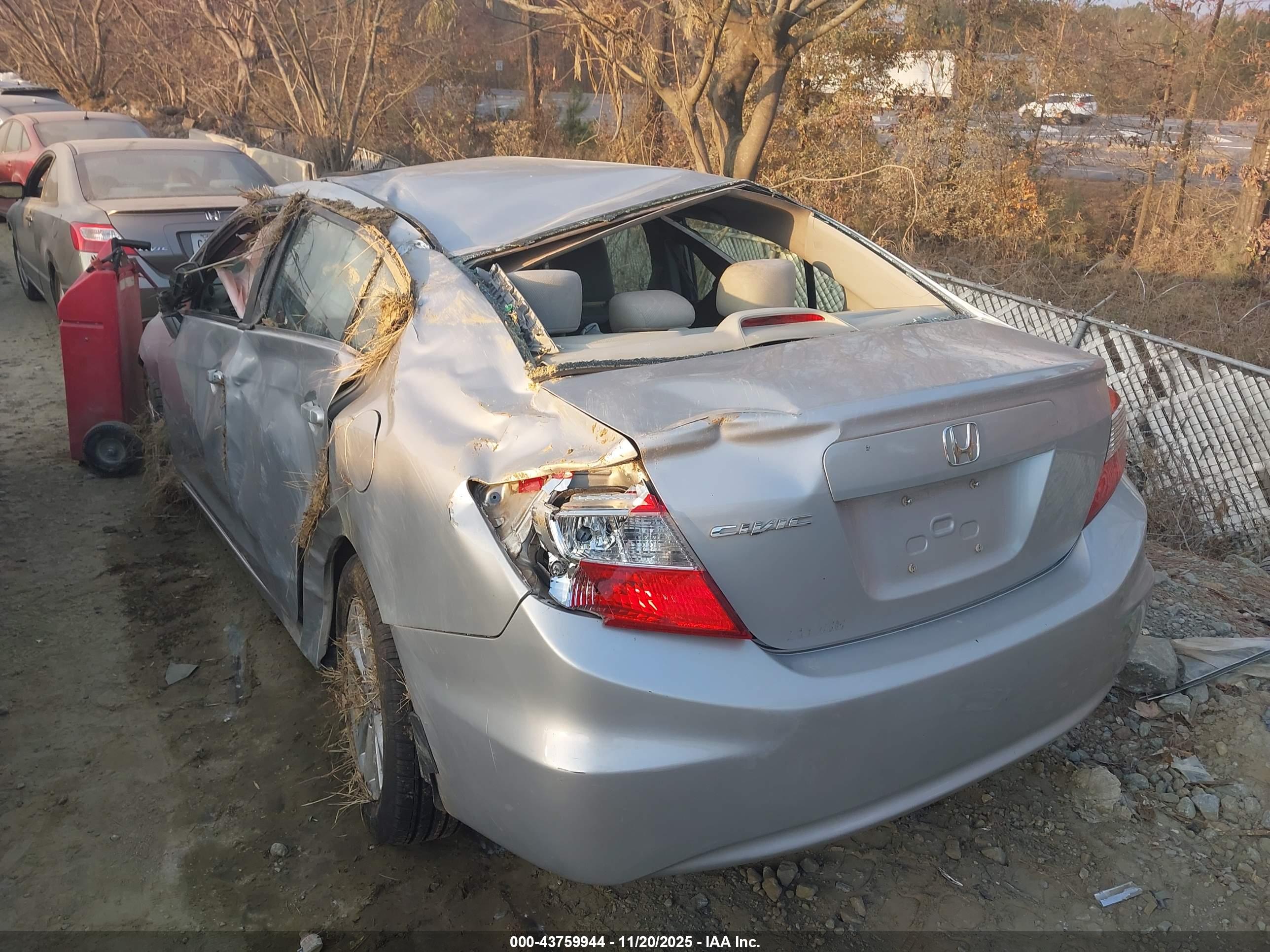 HONDA CIVIC image 6