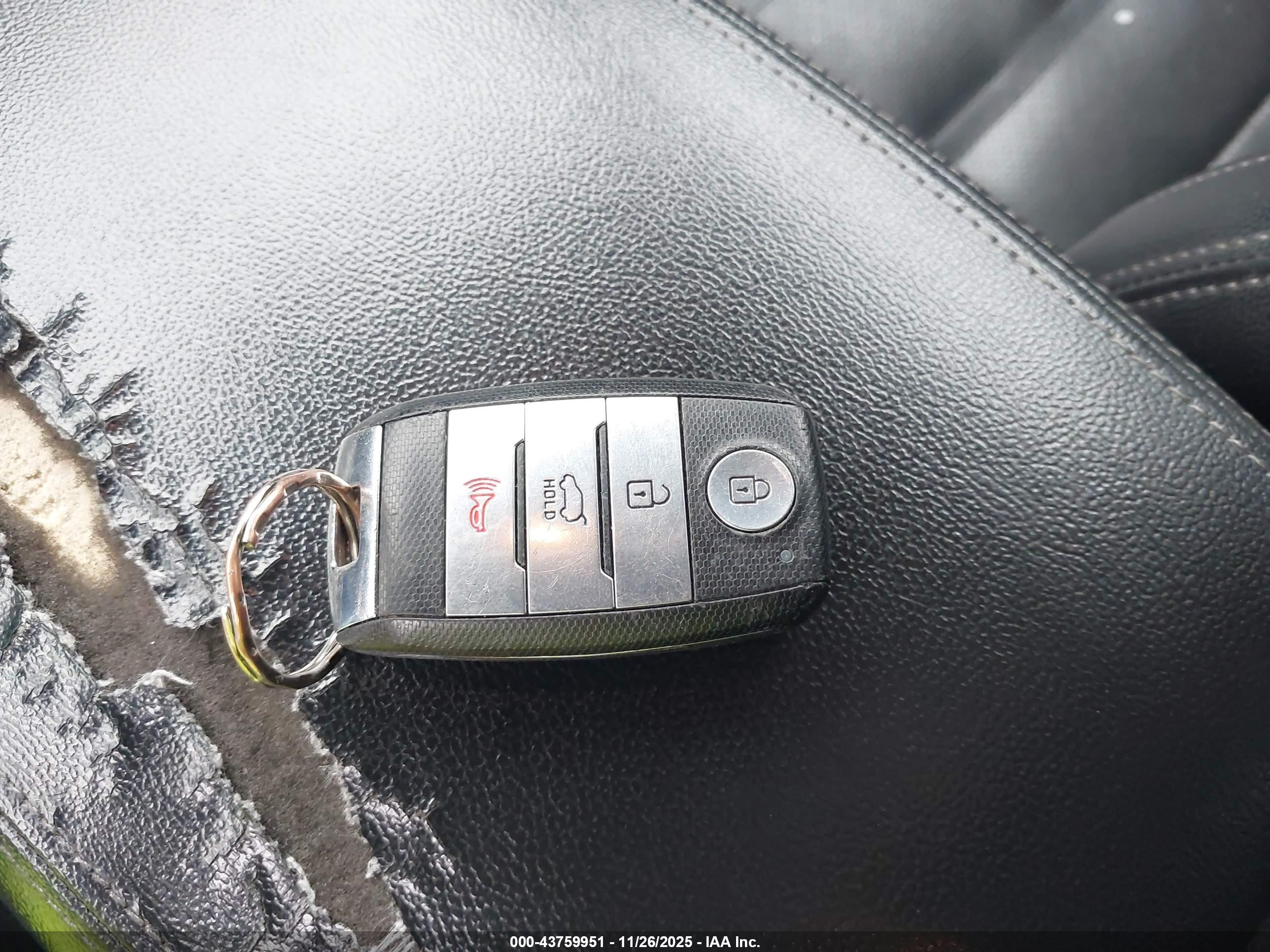 KIA SORENTO image 11