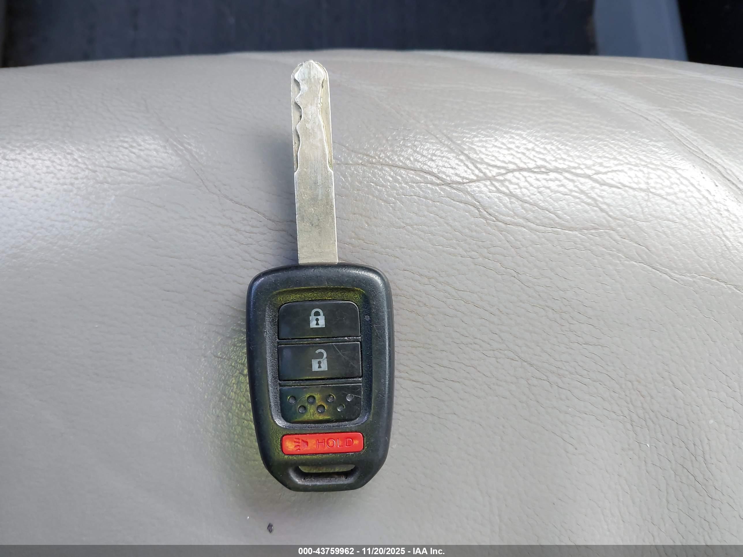 HONDA CR-V image 11