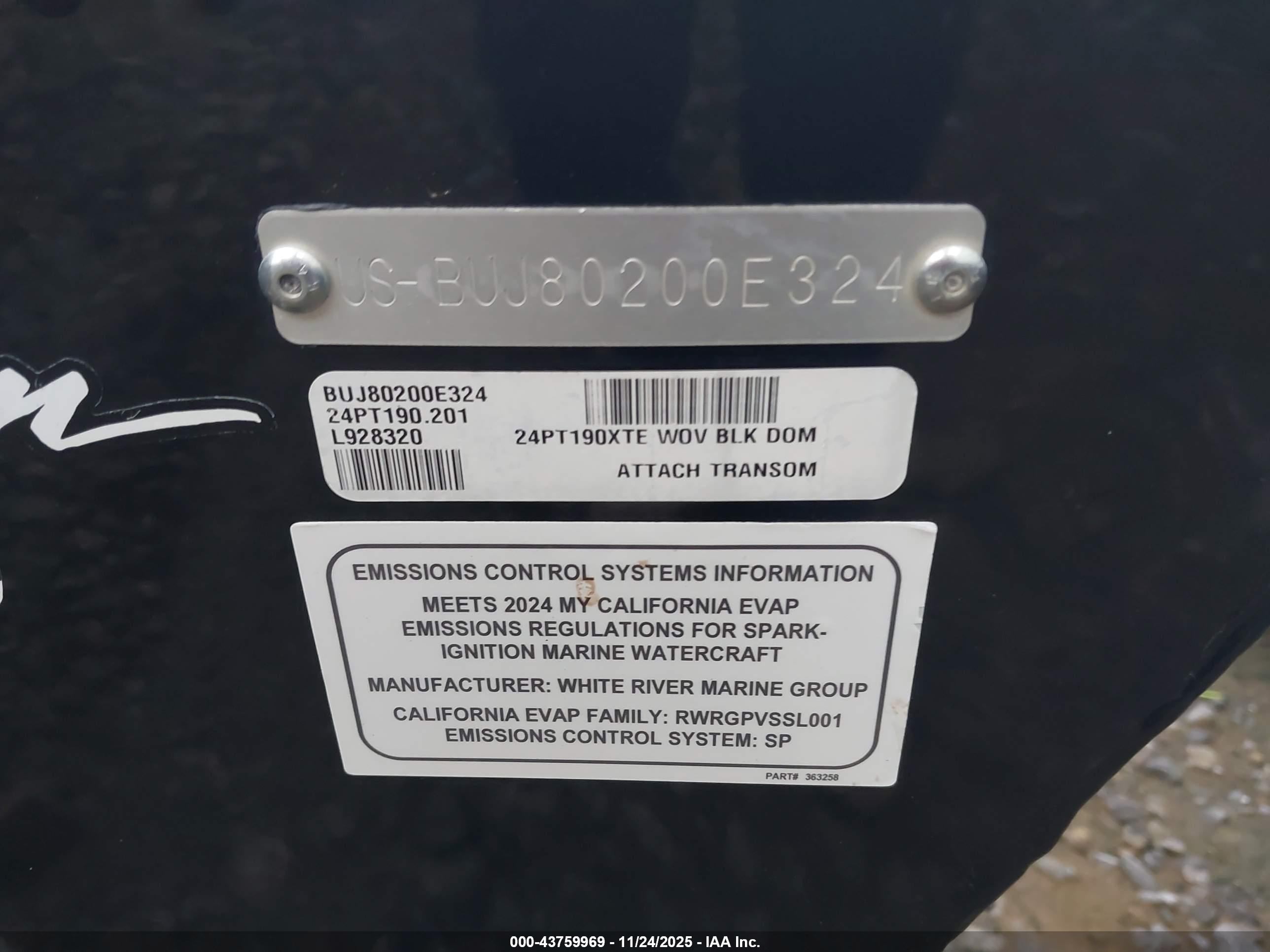 BASS TRACKER image 9