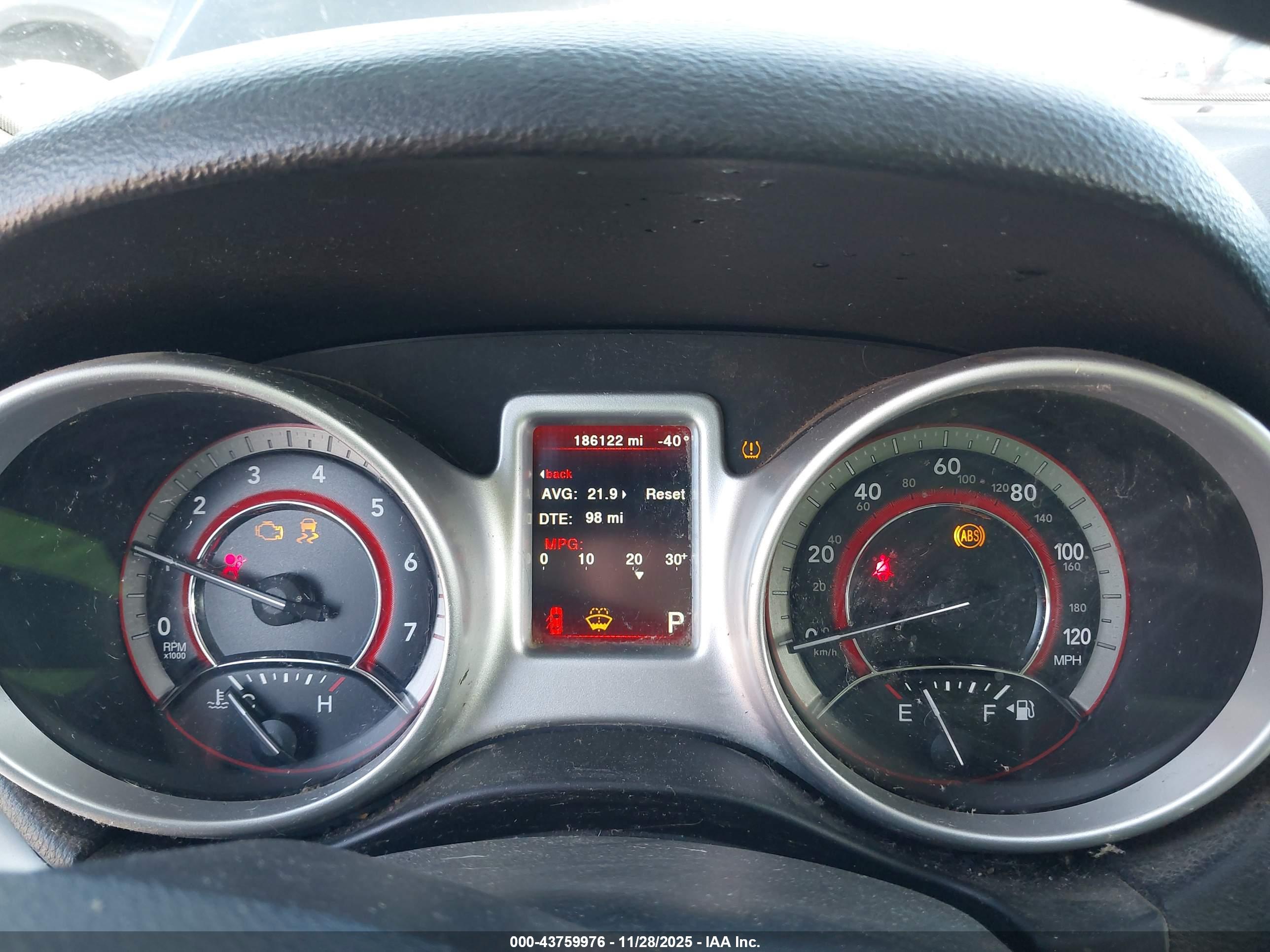 DODGE JOURNEY image 7