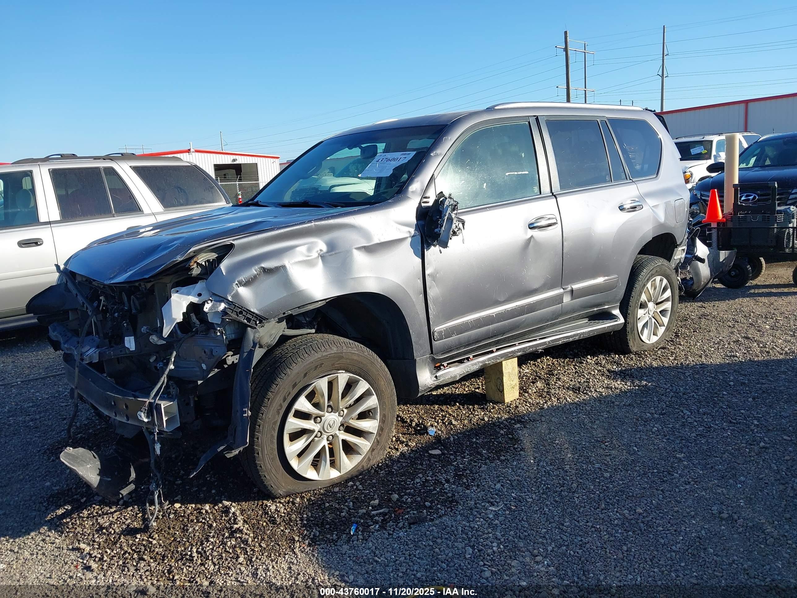 LEXUS GX image 2