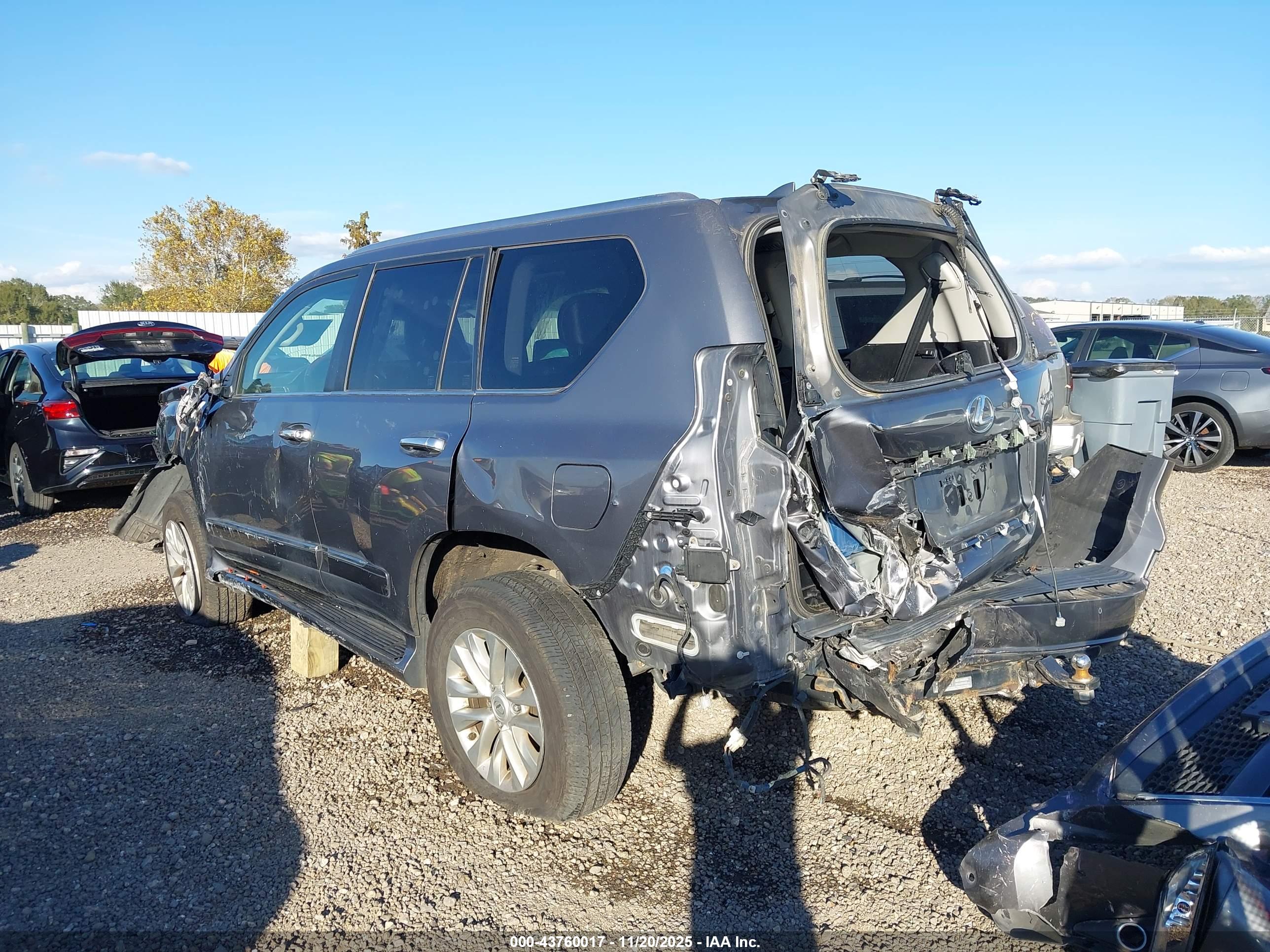 LEXUS GX image 3