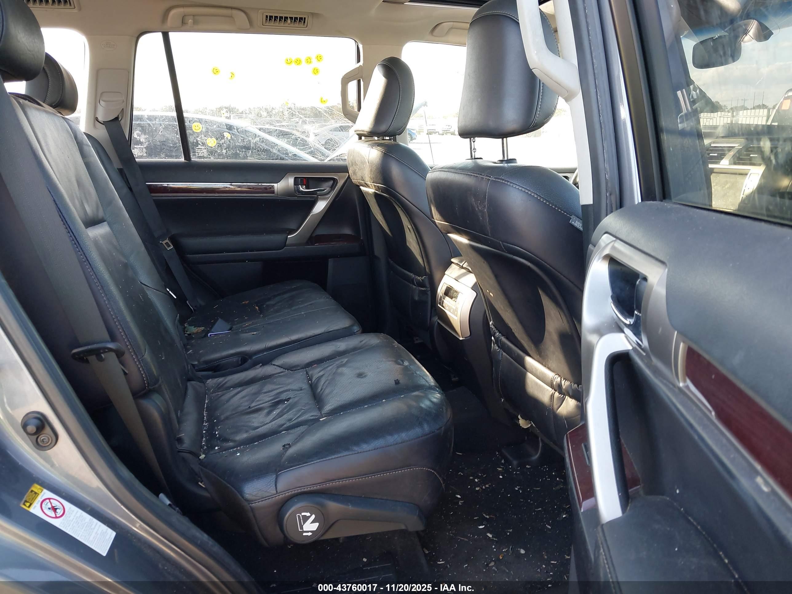 LEXUS GX image 8