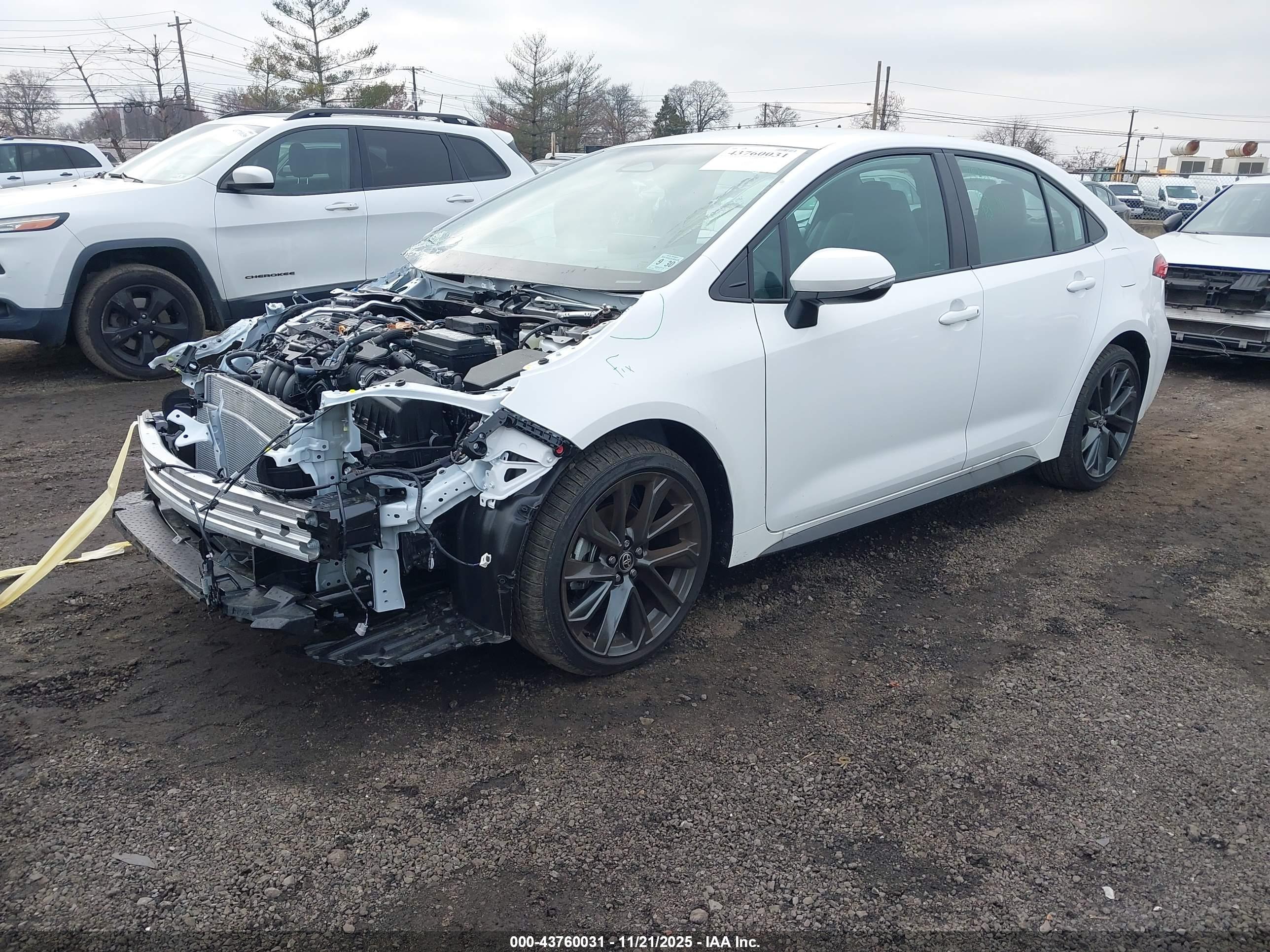 TOYOTA COROLLA image 2