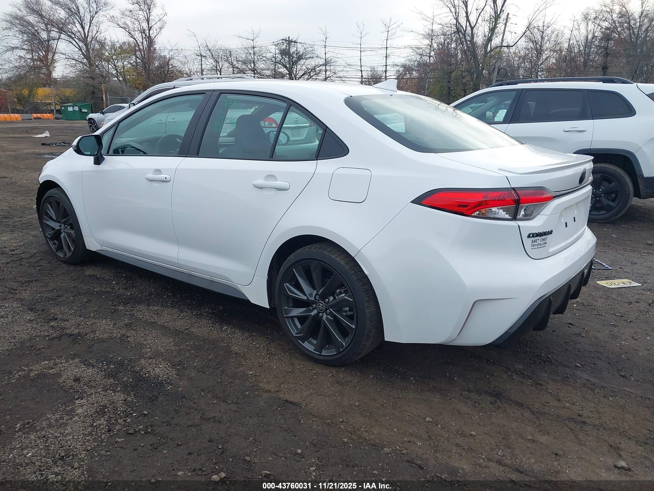 TOYOTA COROLLA image 3