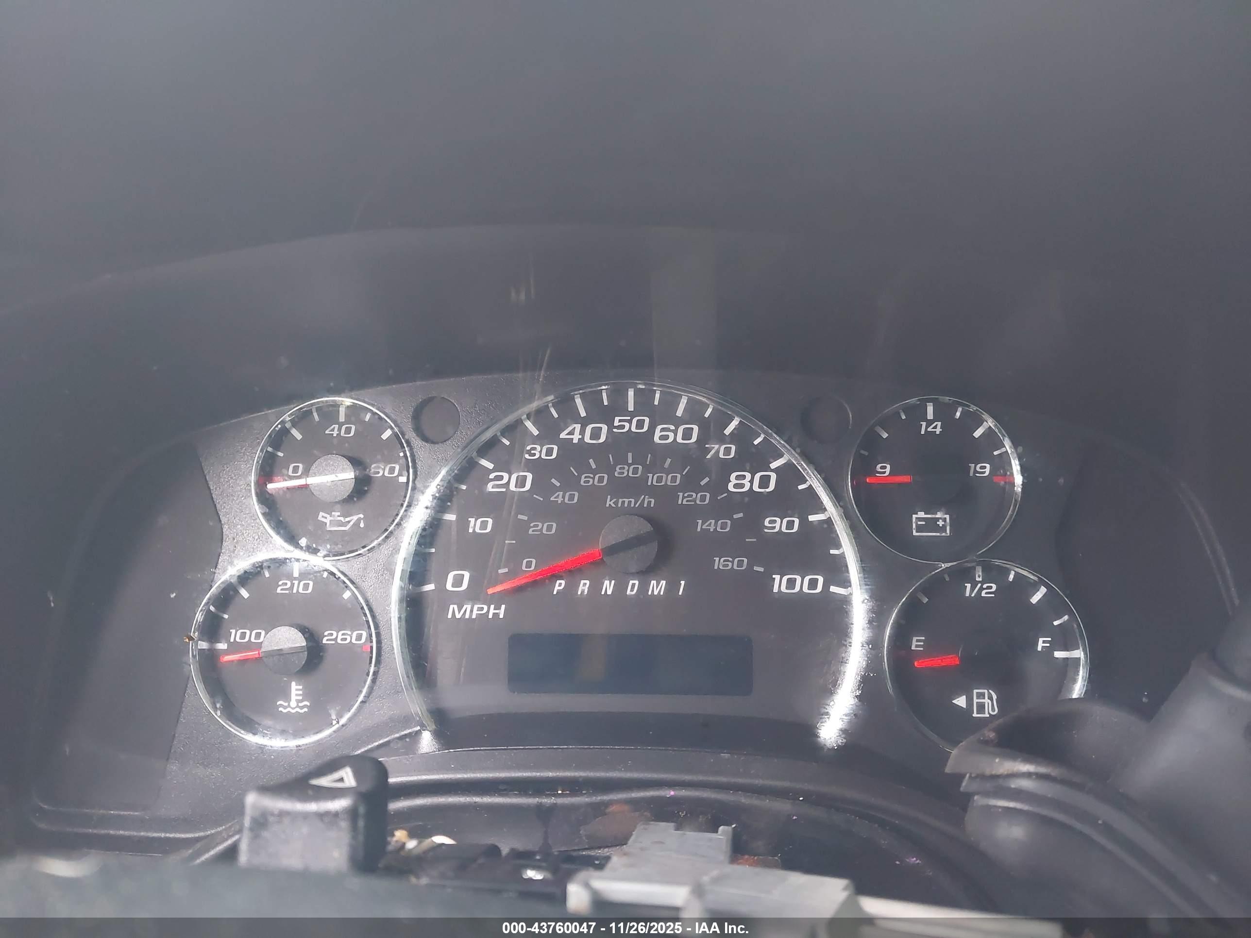 CHEVROLET EXPRESS image 7