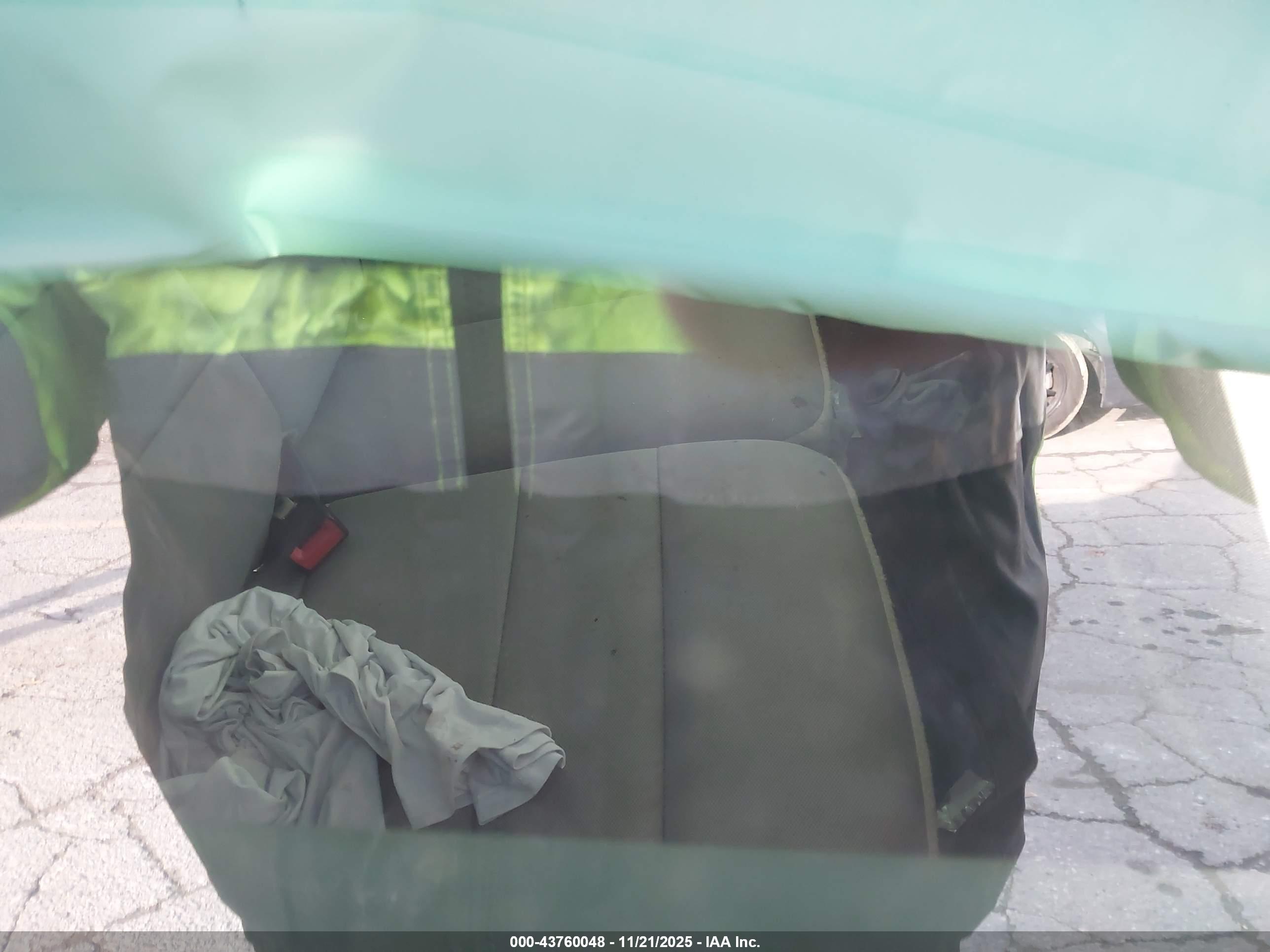 FORD ESCAPE image 8