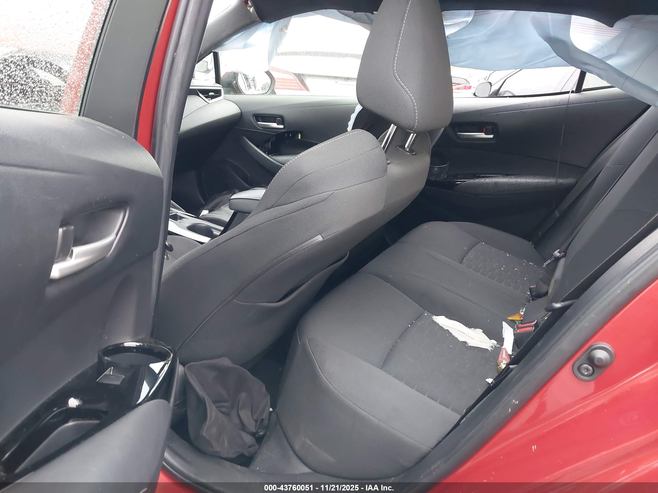 TOYOTA COROLLA image 8