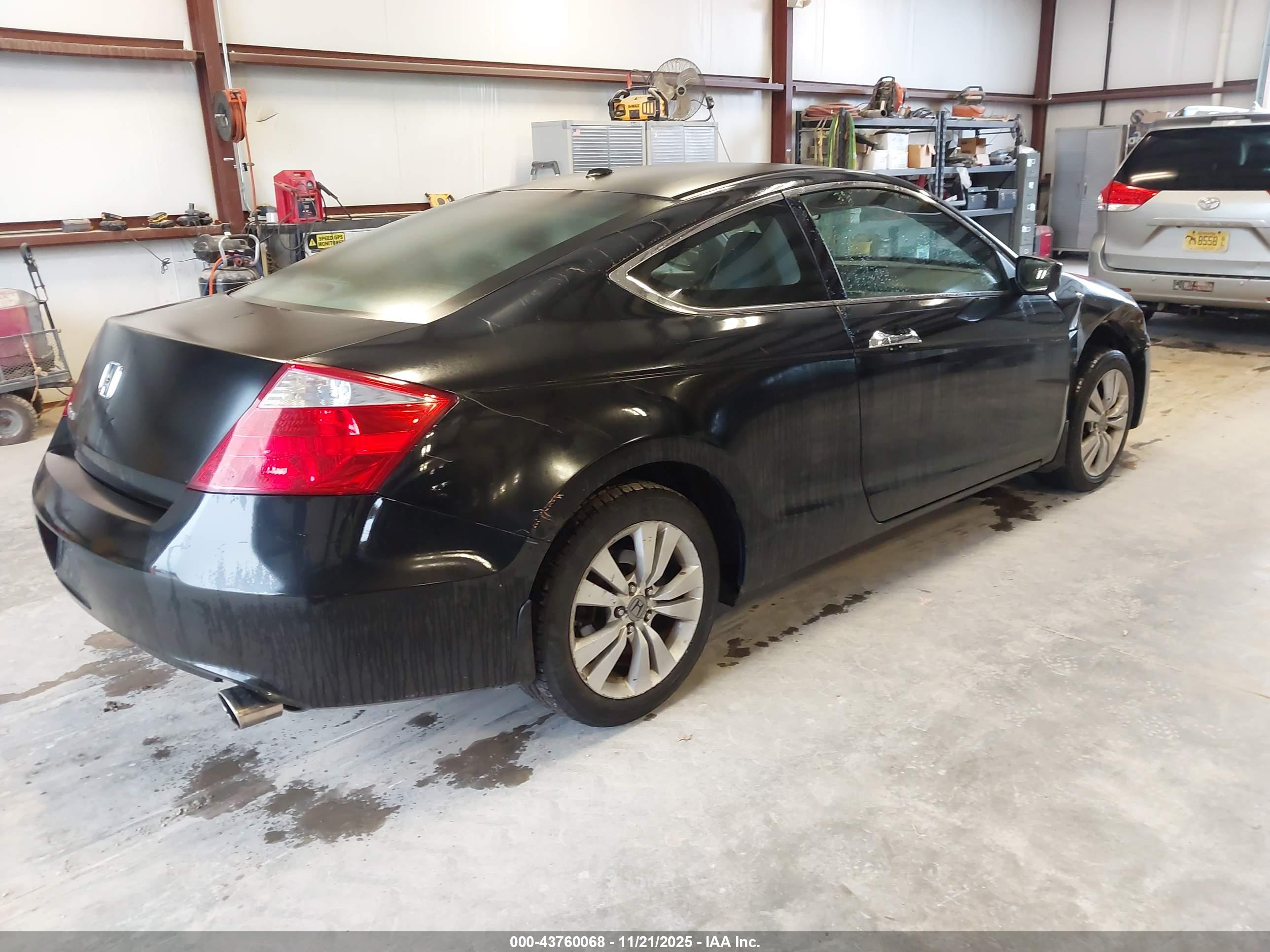 HONDA ACCORD image 4