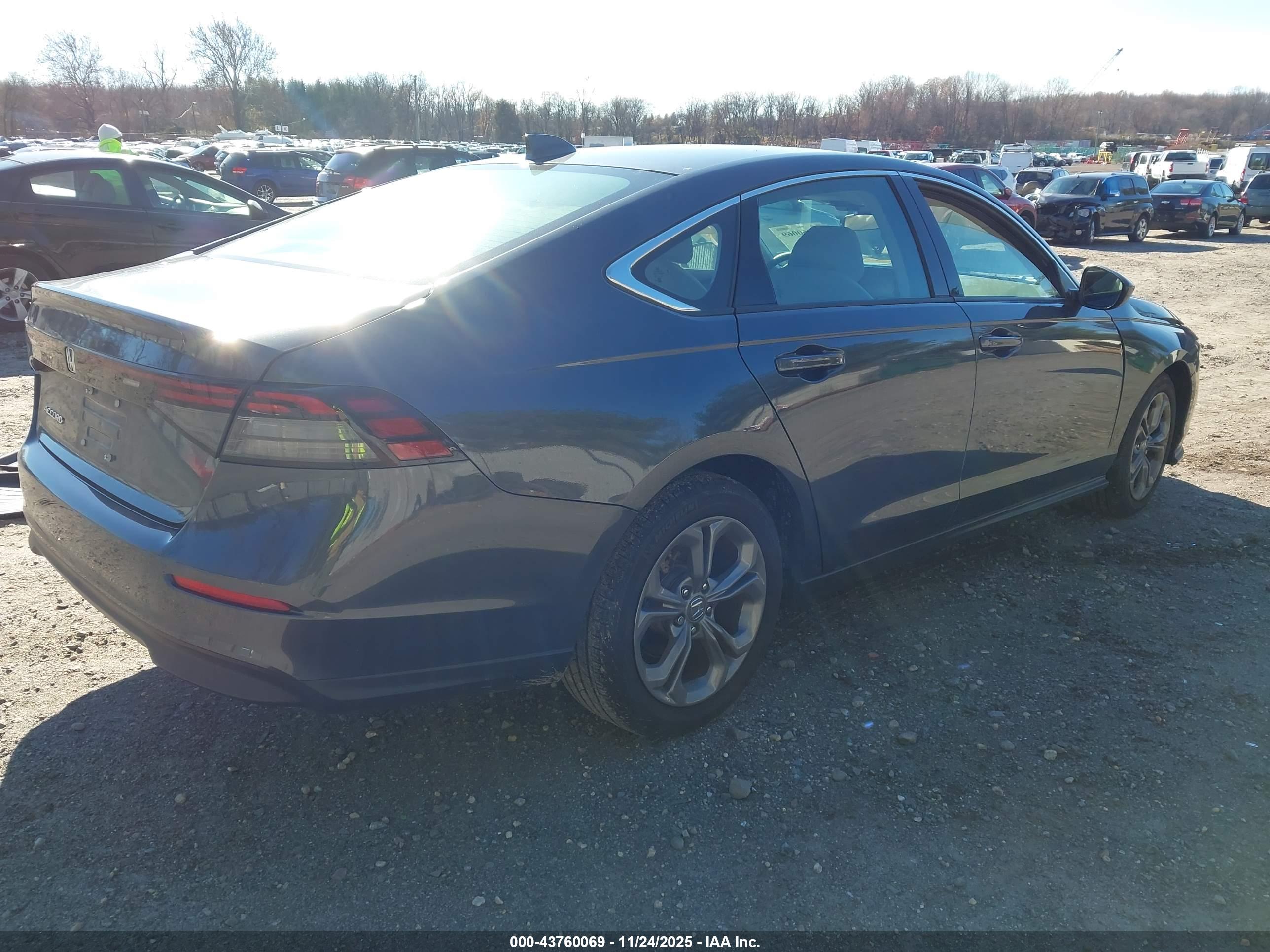 HONDA ACCORD image 4