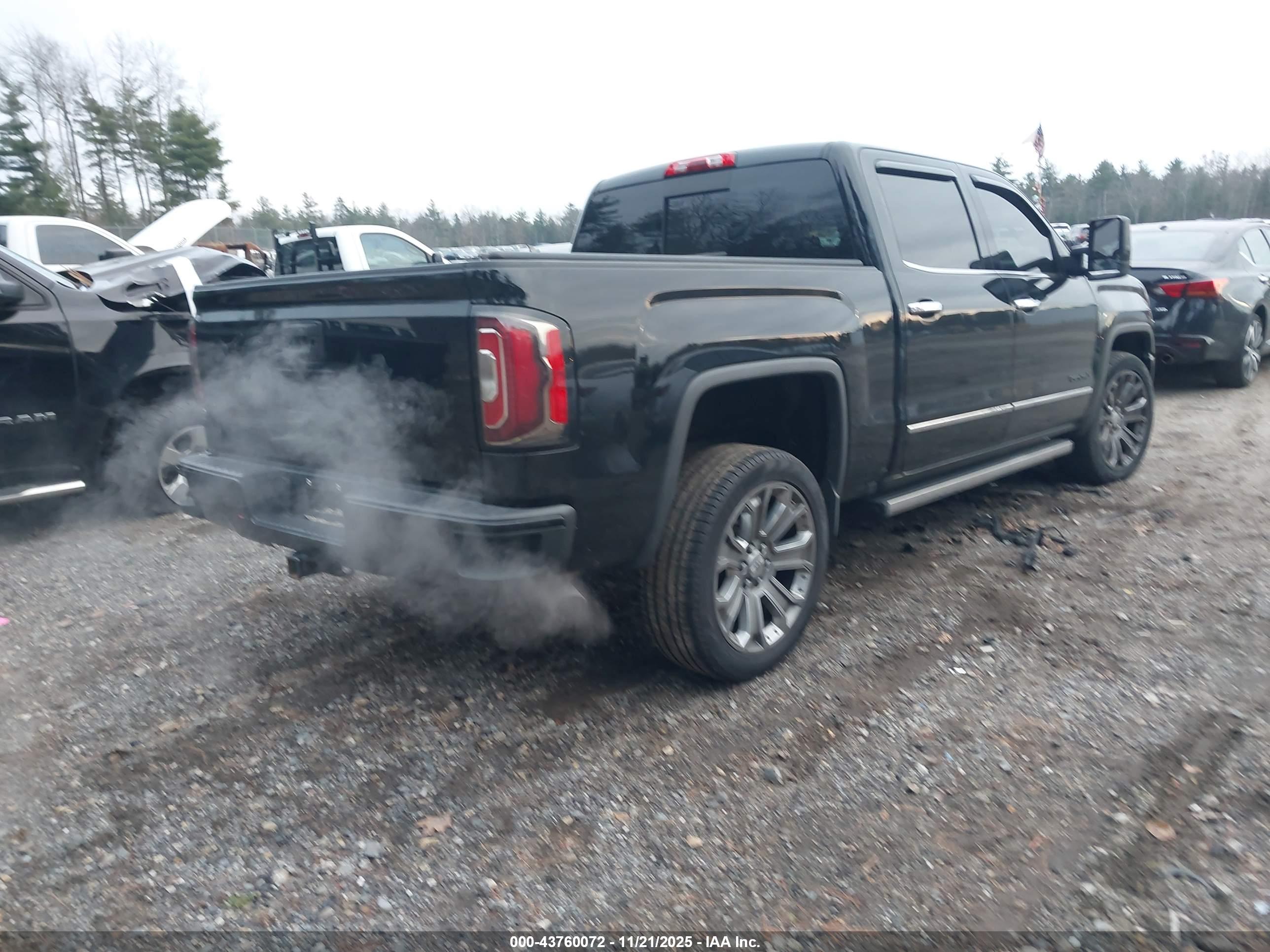 GMC SIERRA image 4