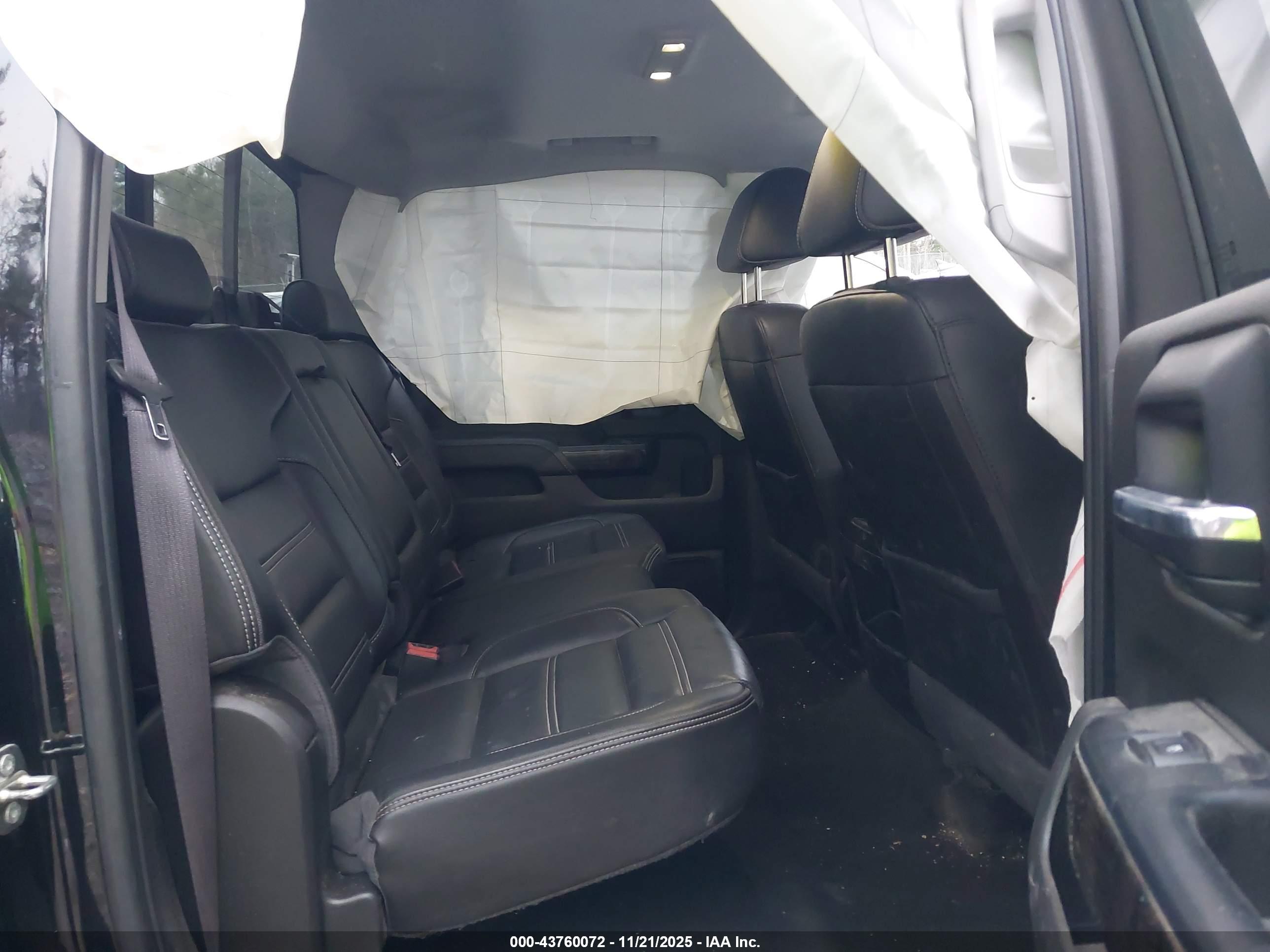 GMC SIERRA image 8