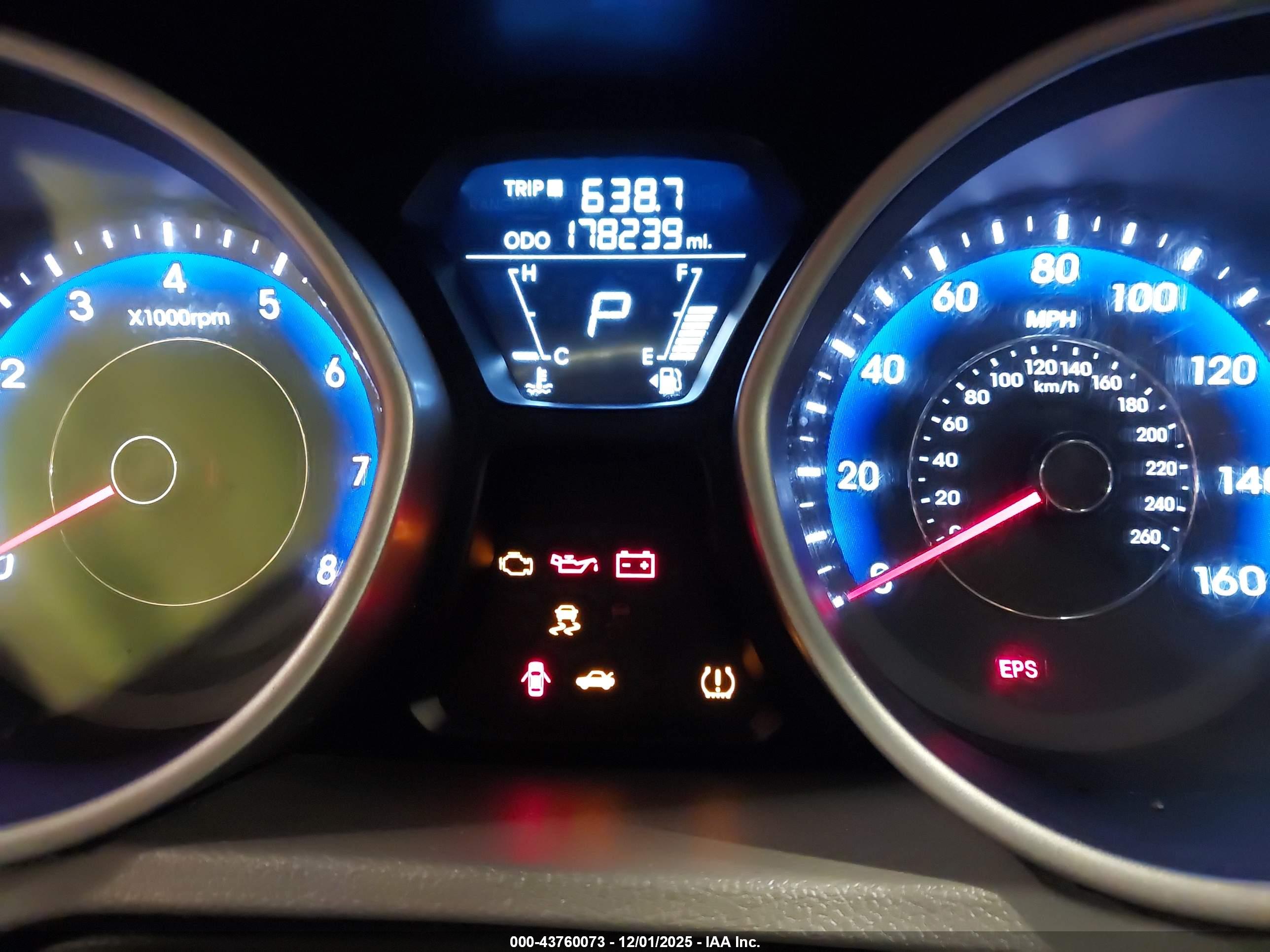 HYUNDAI ELANTRA image 7