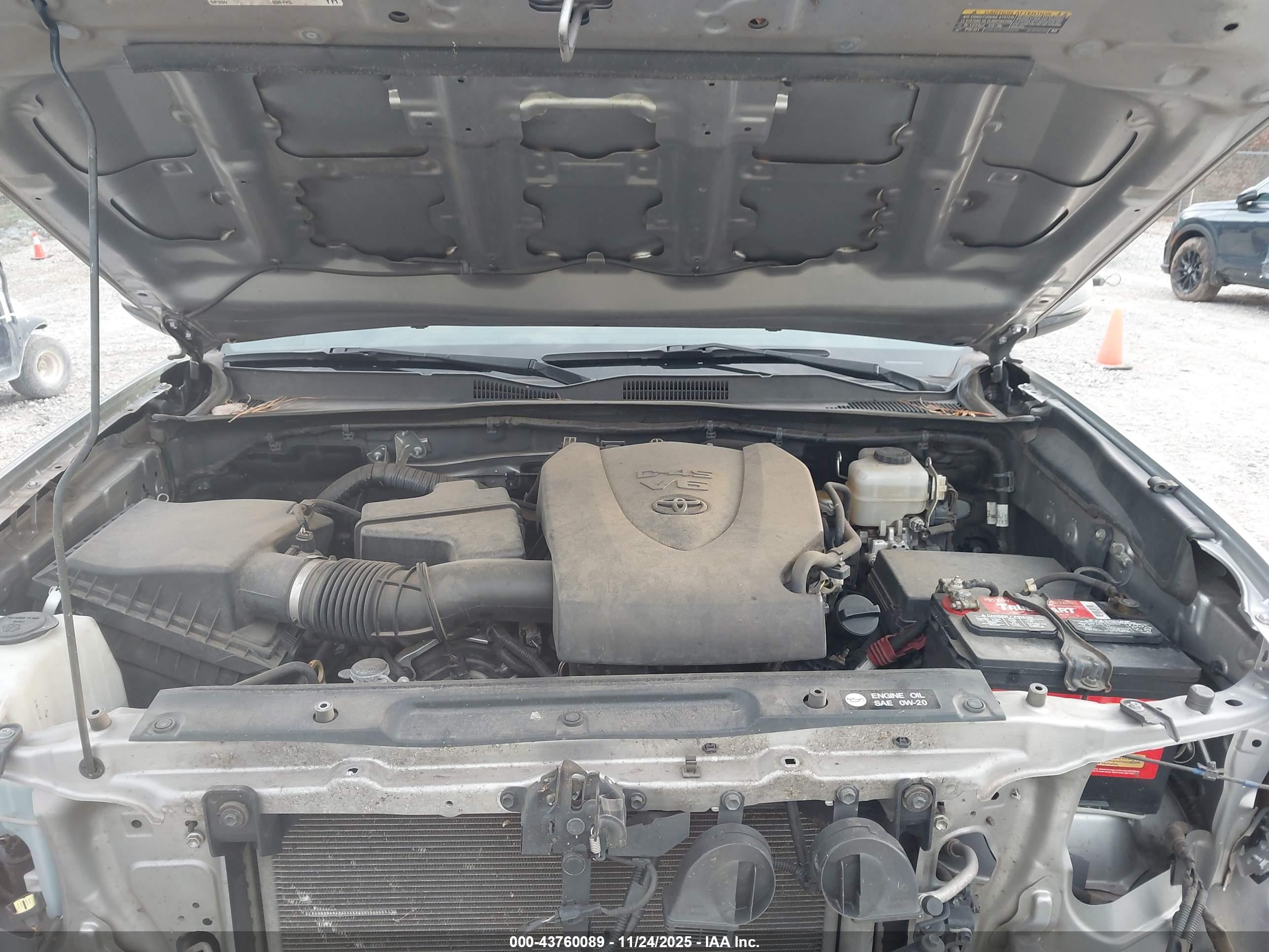 TOYOTA TACOMA image 10