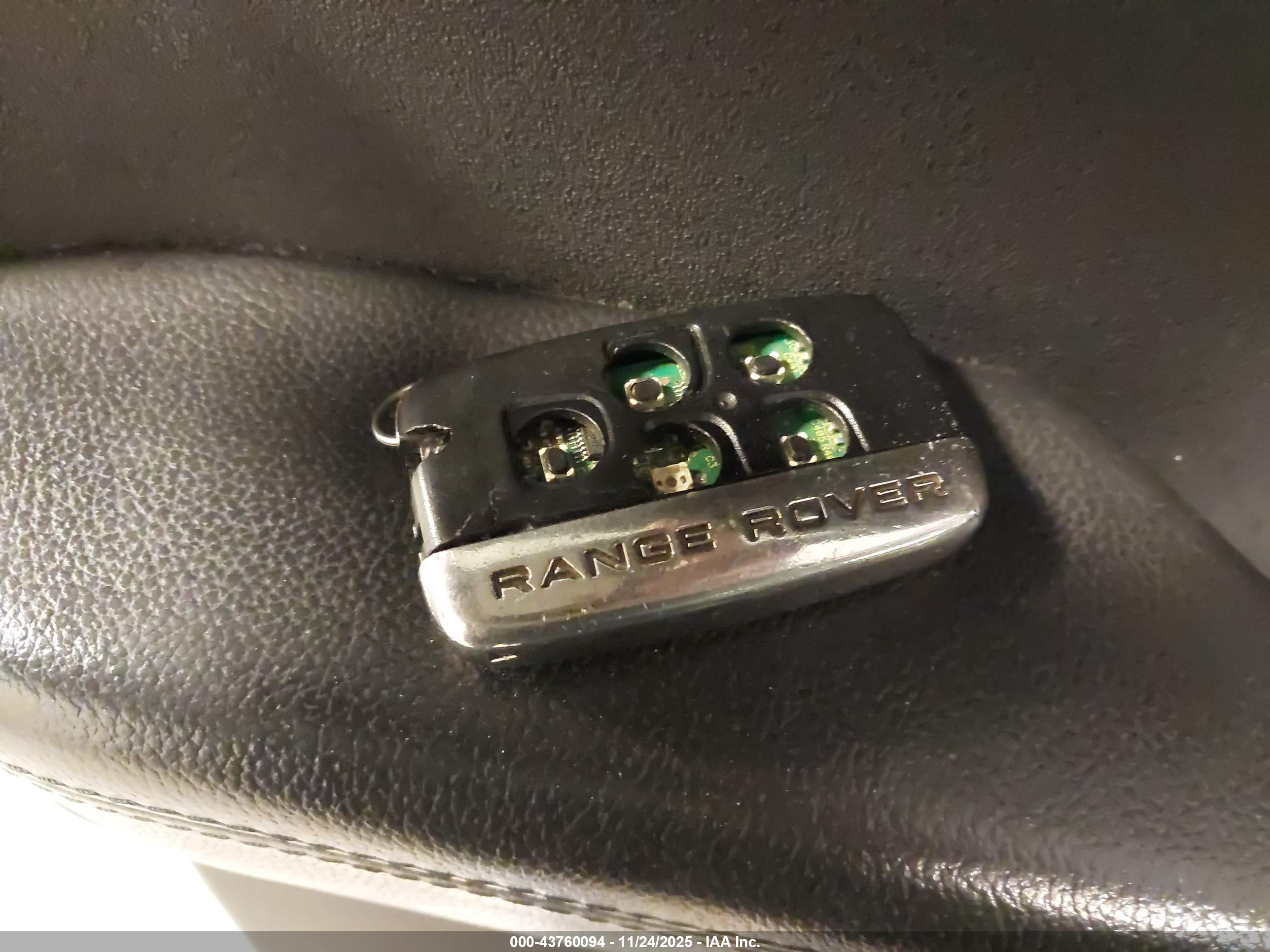 LAND ROVER image 11