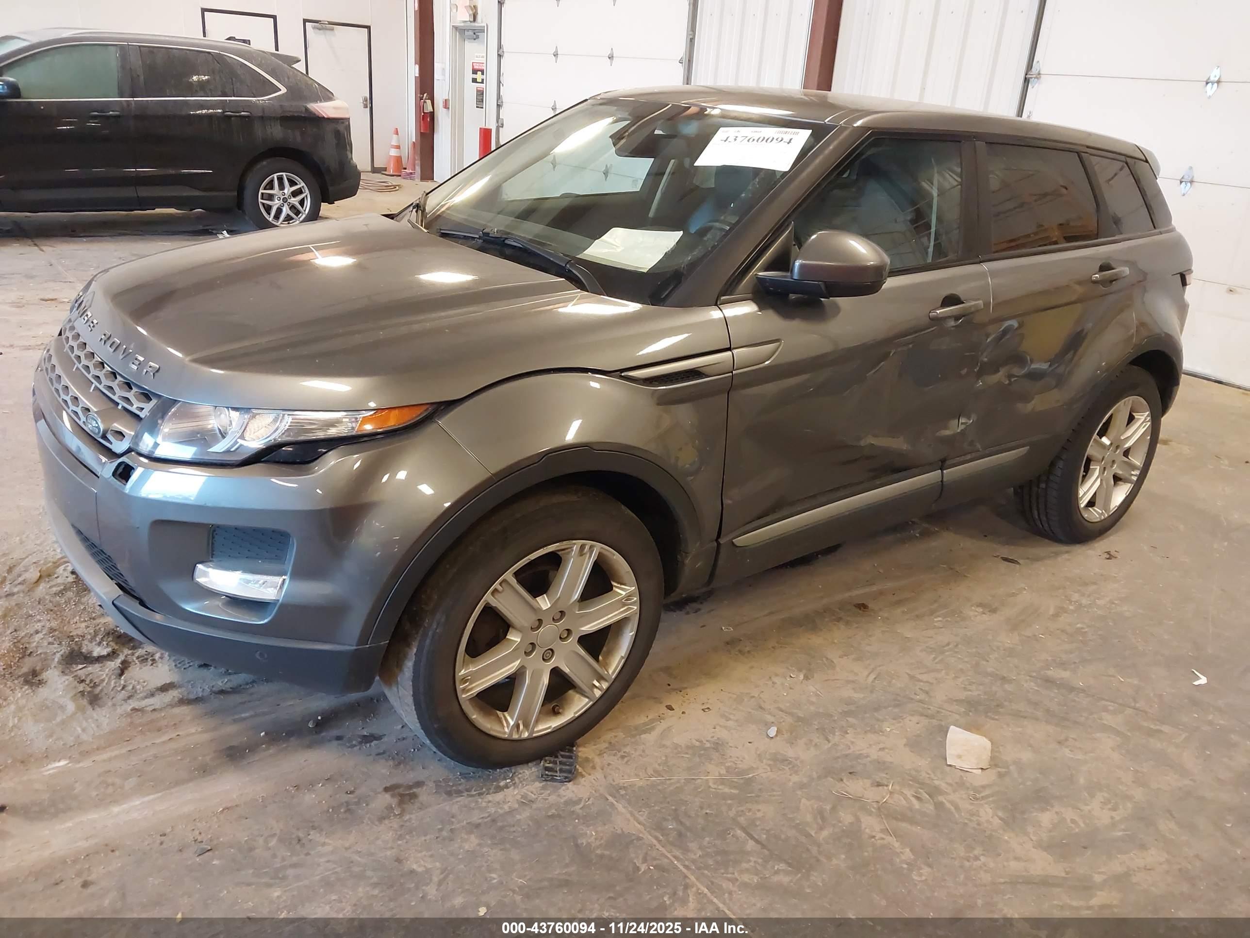 LAND ROVER image 2