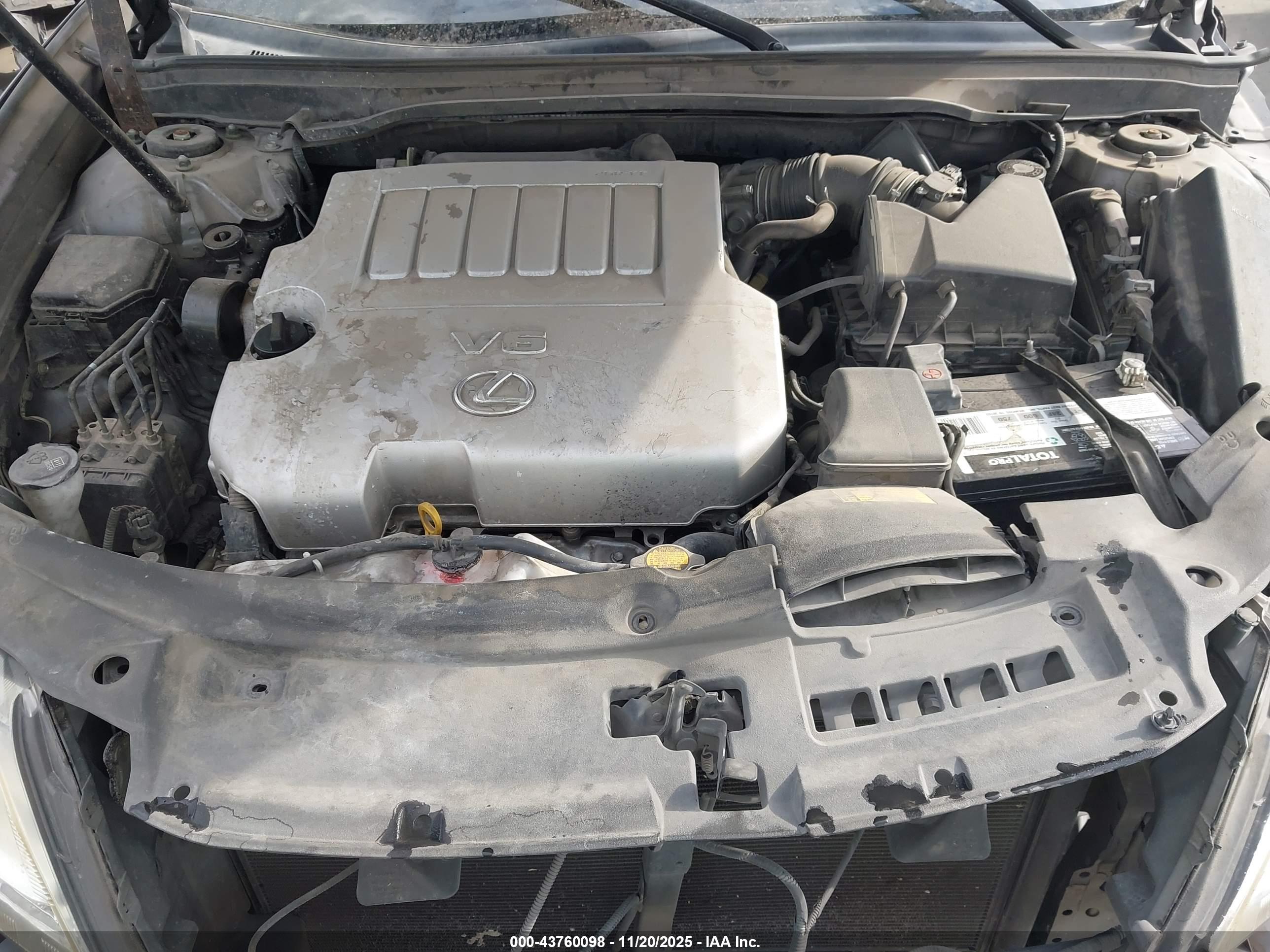 LEXUS ES image 10