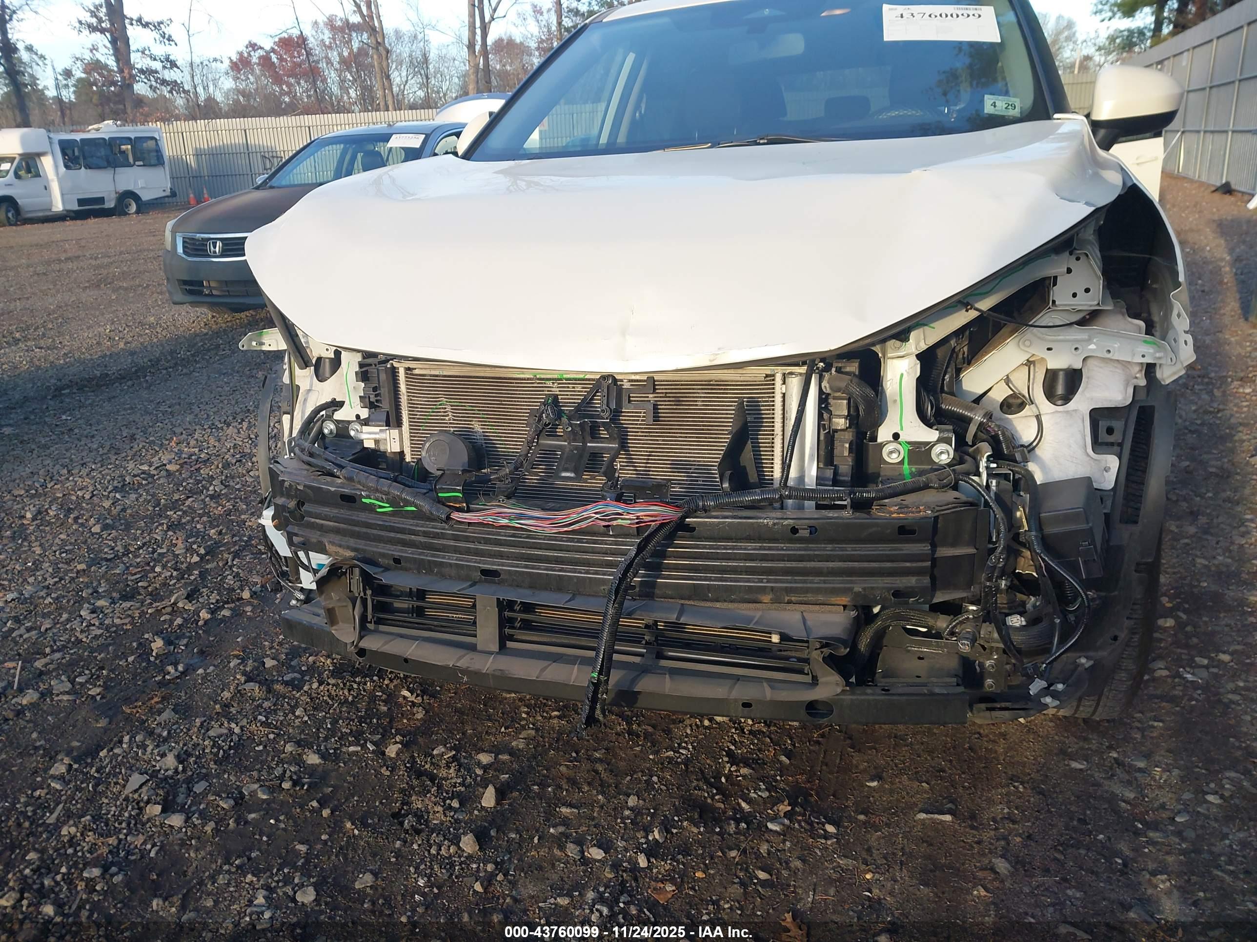 NISSAN ROGUE image 6