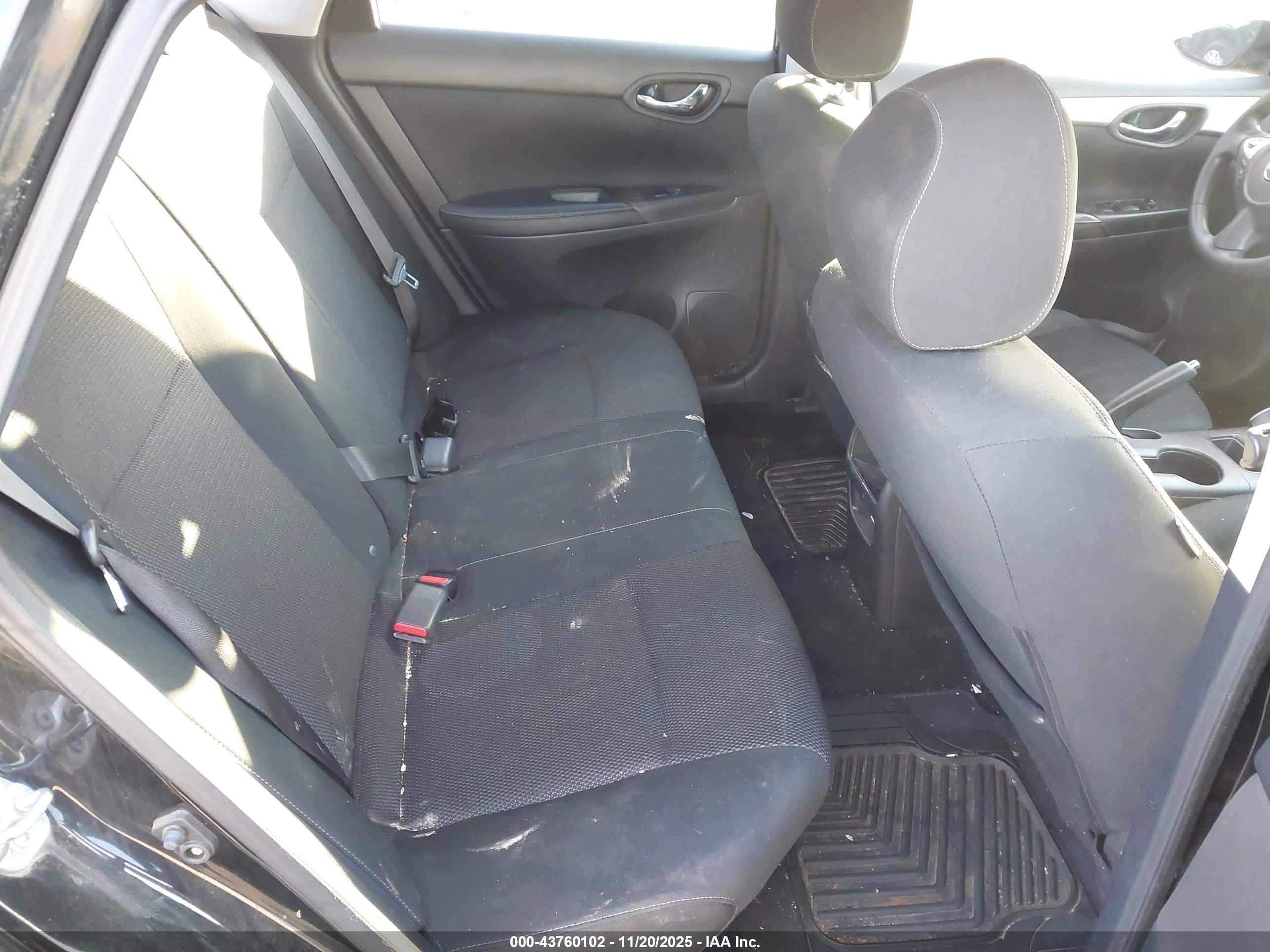 NISSAN SENTRA image 8