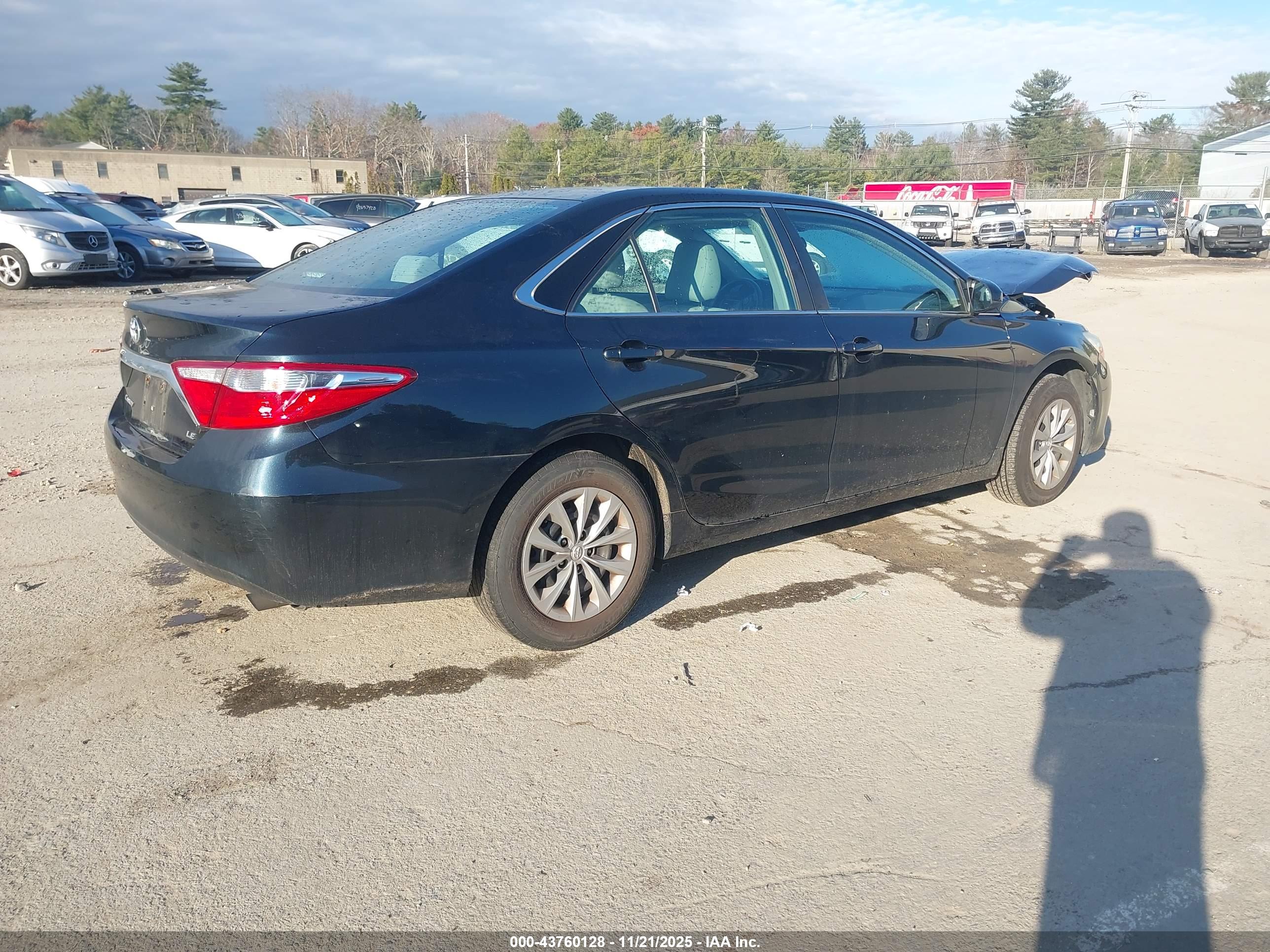 TOYOTA CAMRY image 4