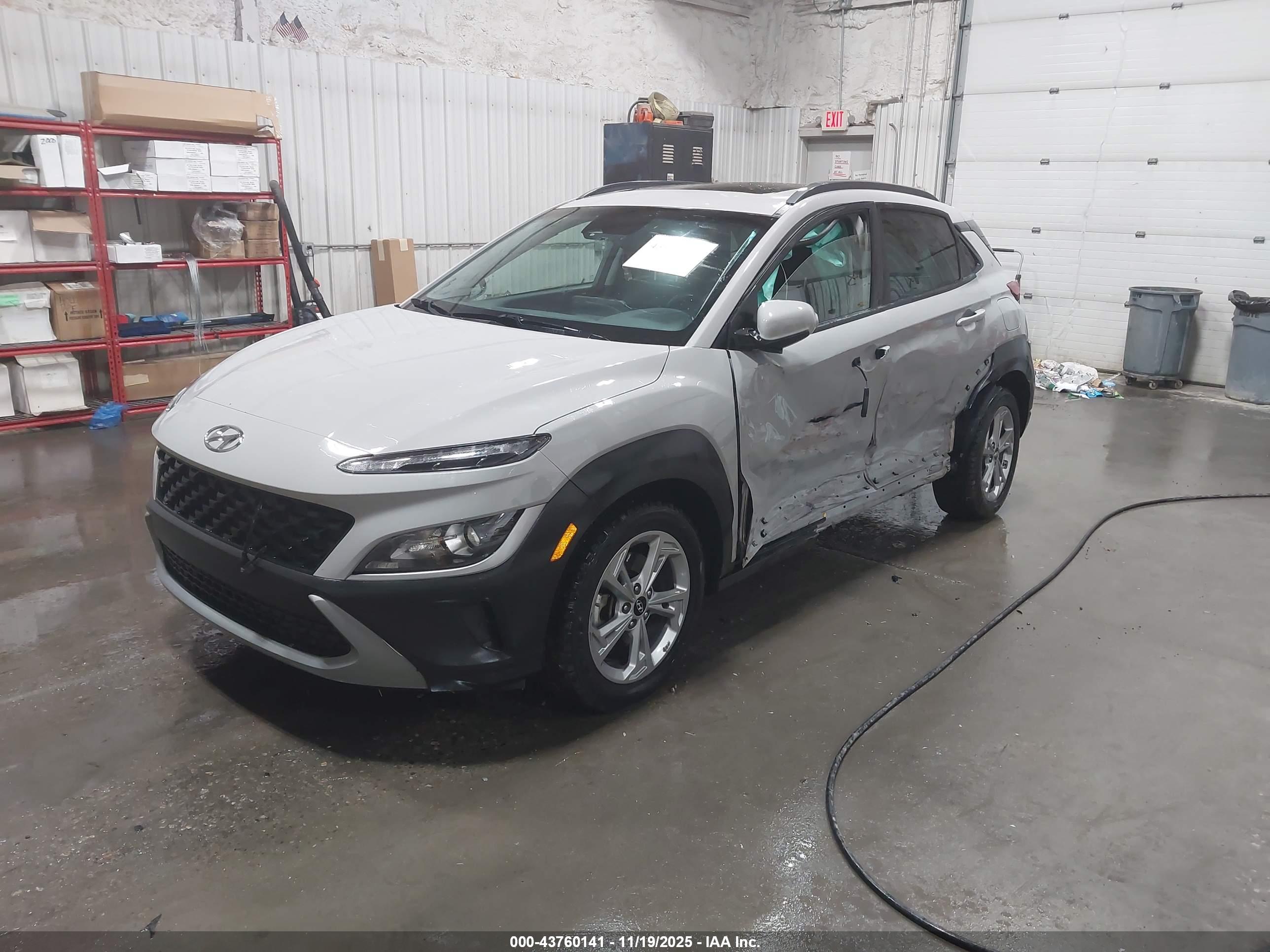 HYUNDAI KONA image 2