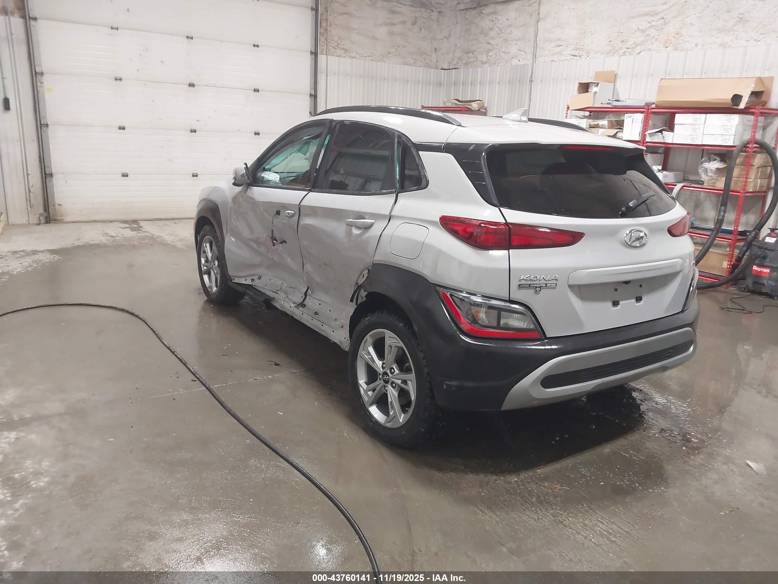 HYUNDAI KONA image 3