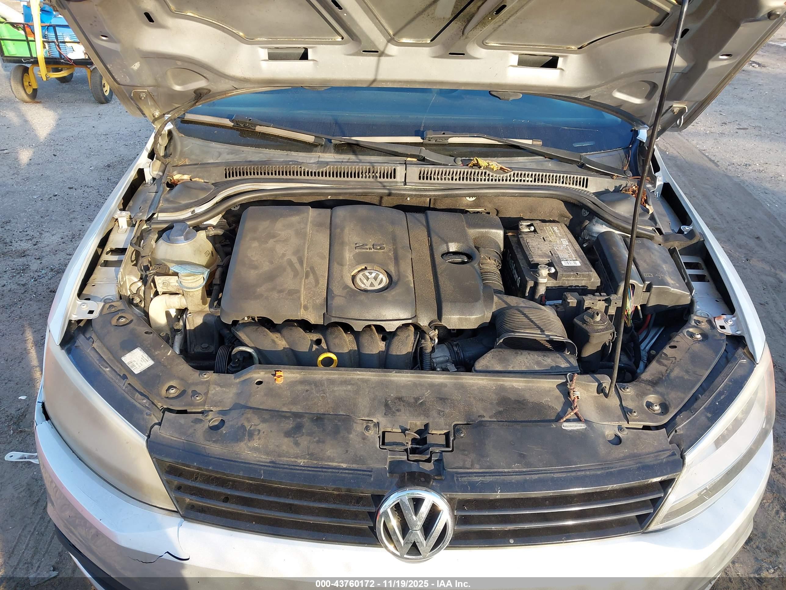 VOLKSWAGEN JETTA image 10