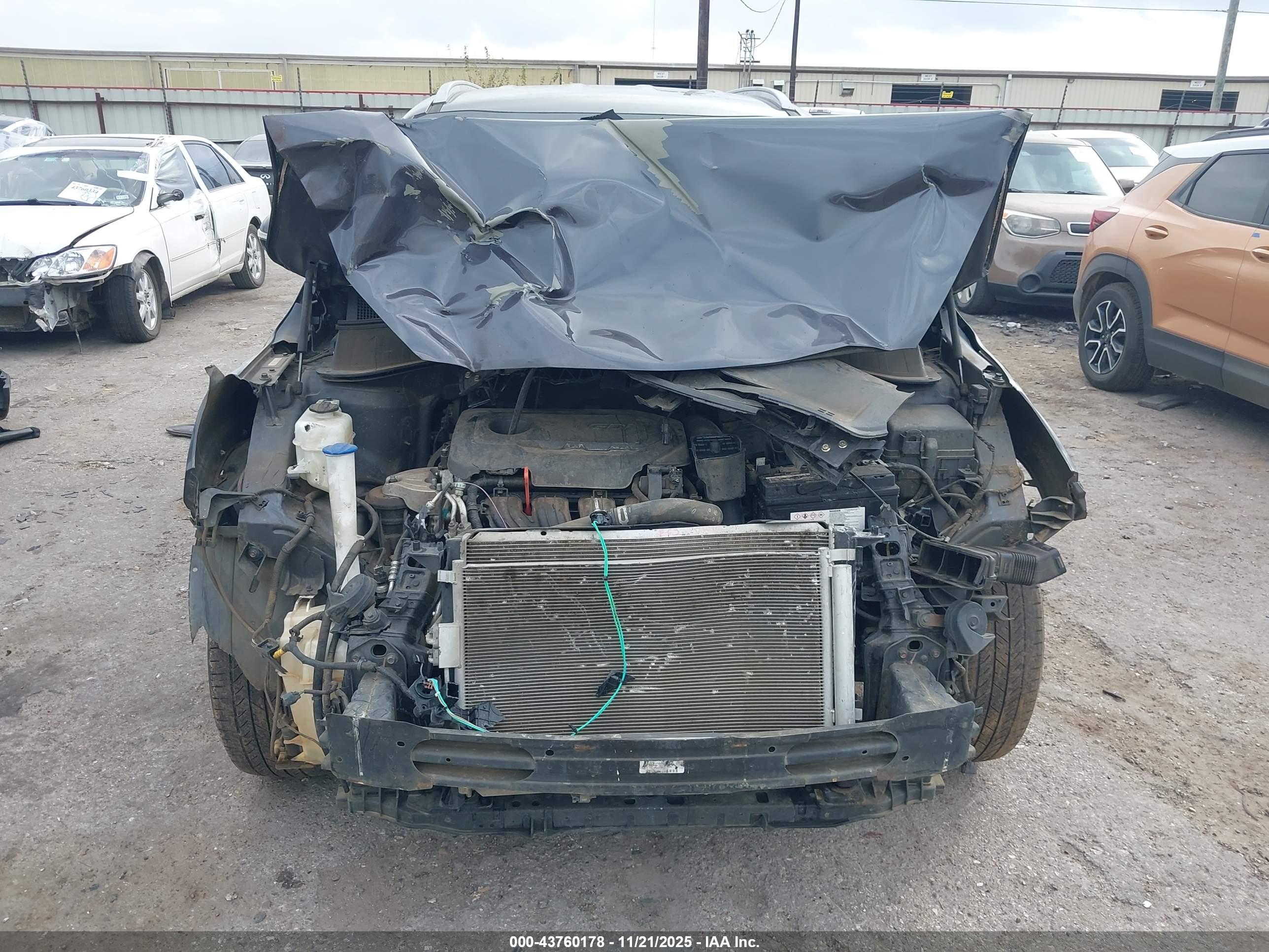 KIA SORENTO image 6