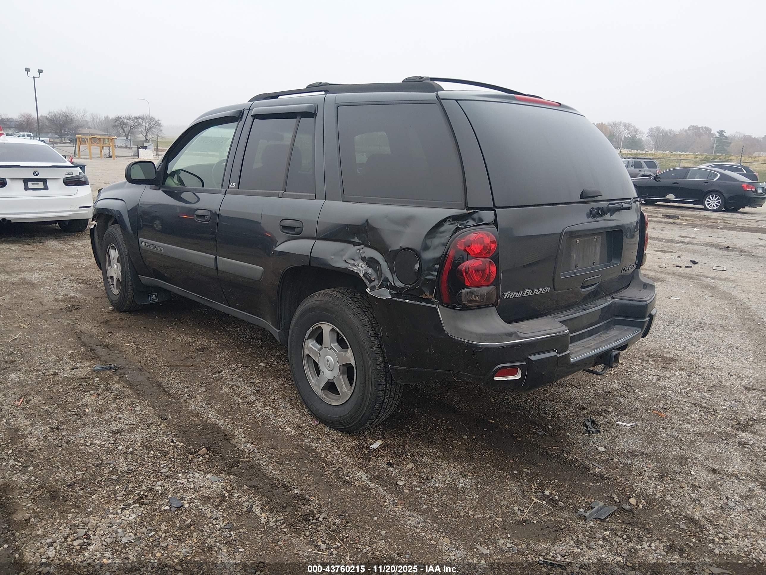 CHEVROLET TRAILBLAZER image 3