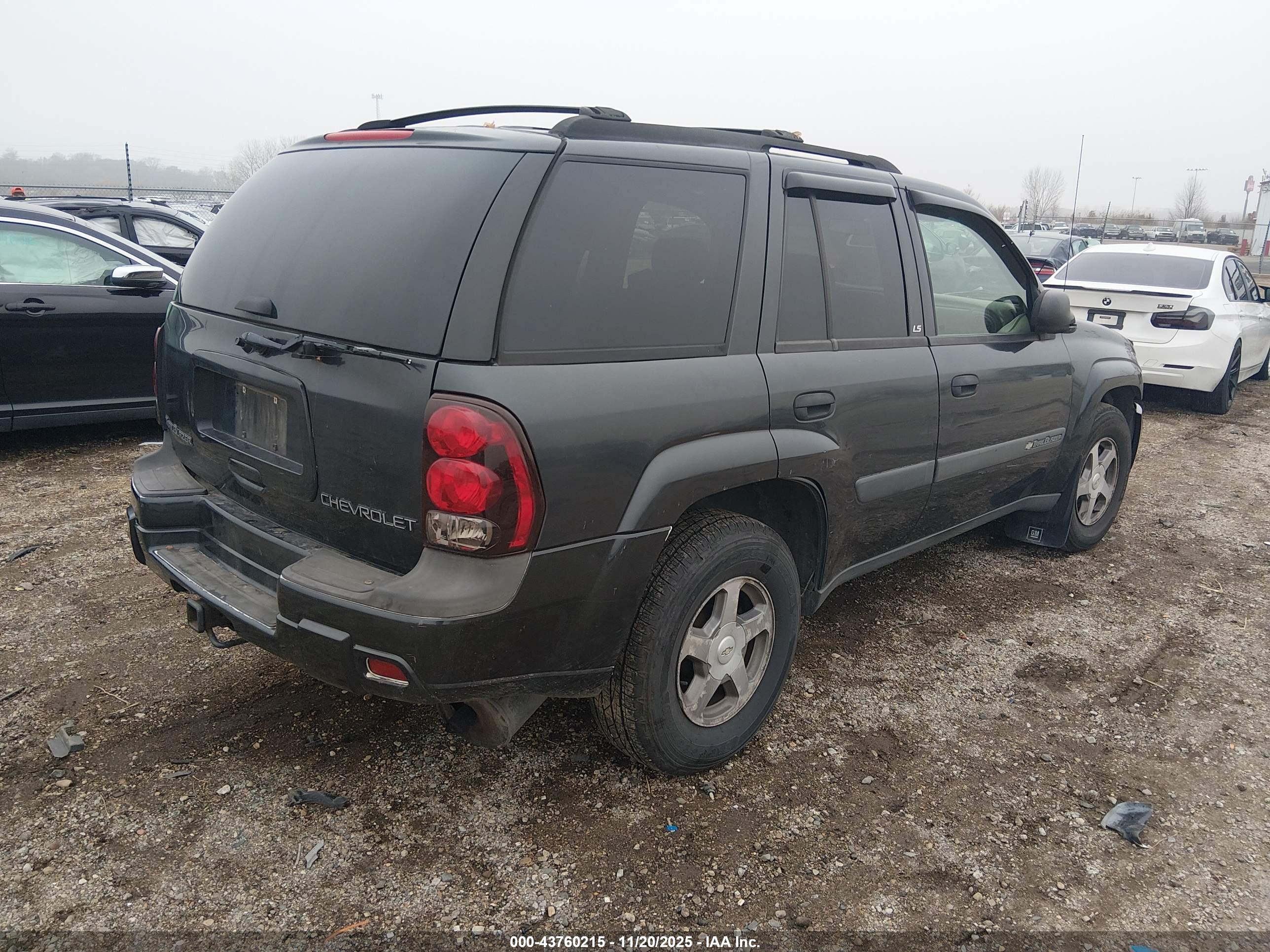 CHEVROLET TRAILBLAZER image 4