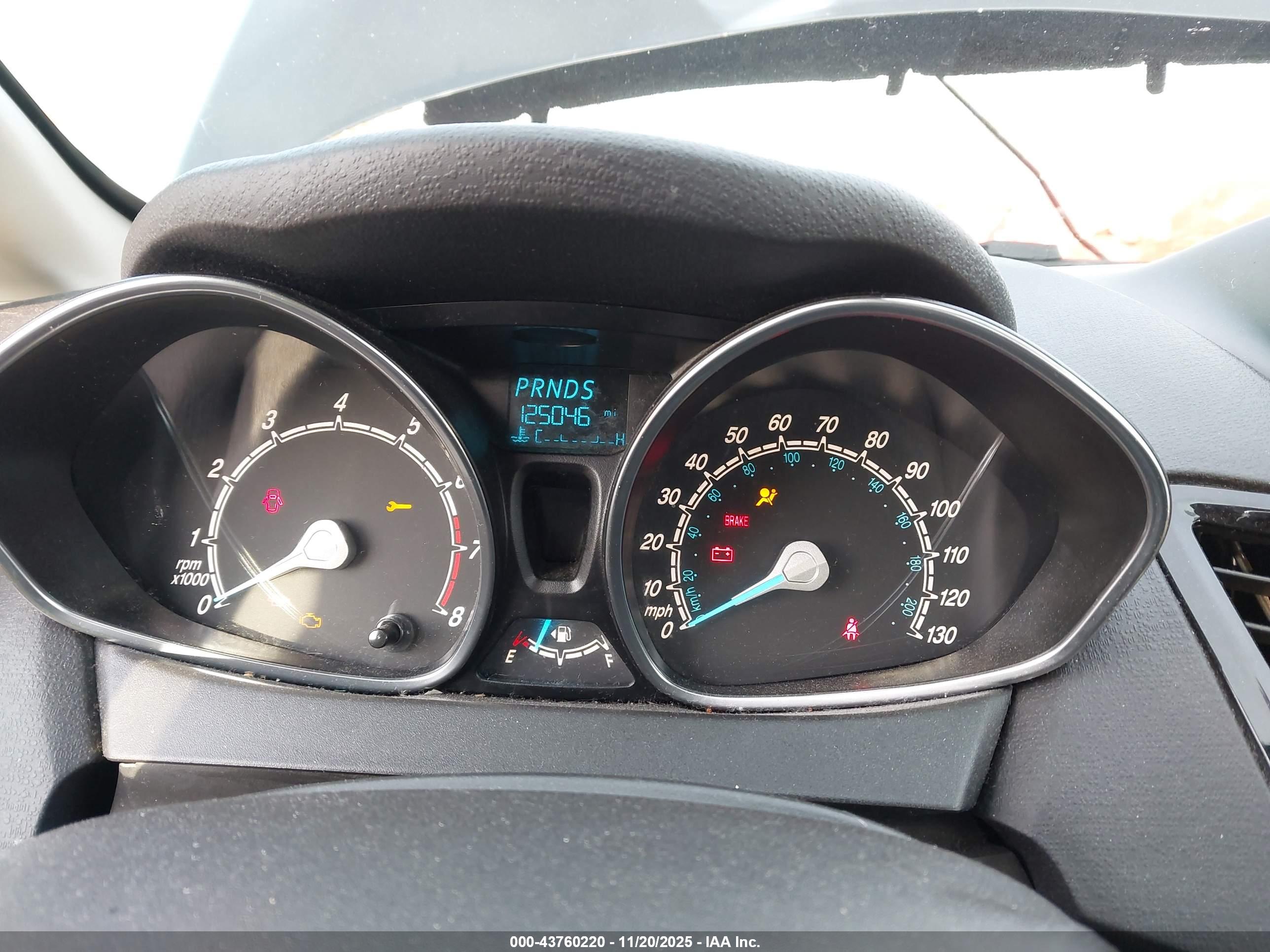 FORD FIESTA image 7