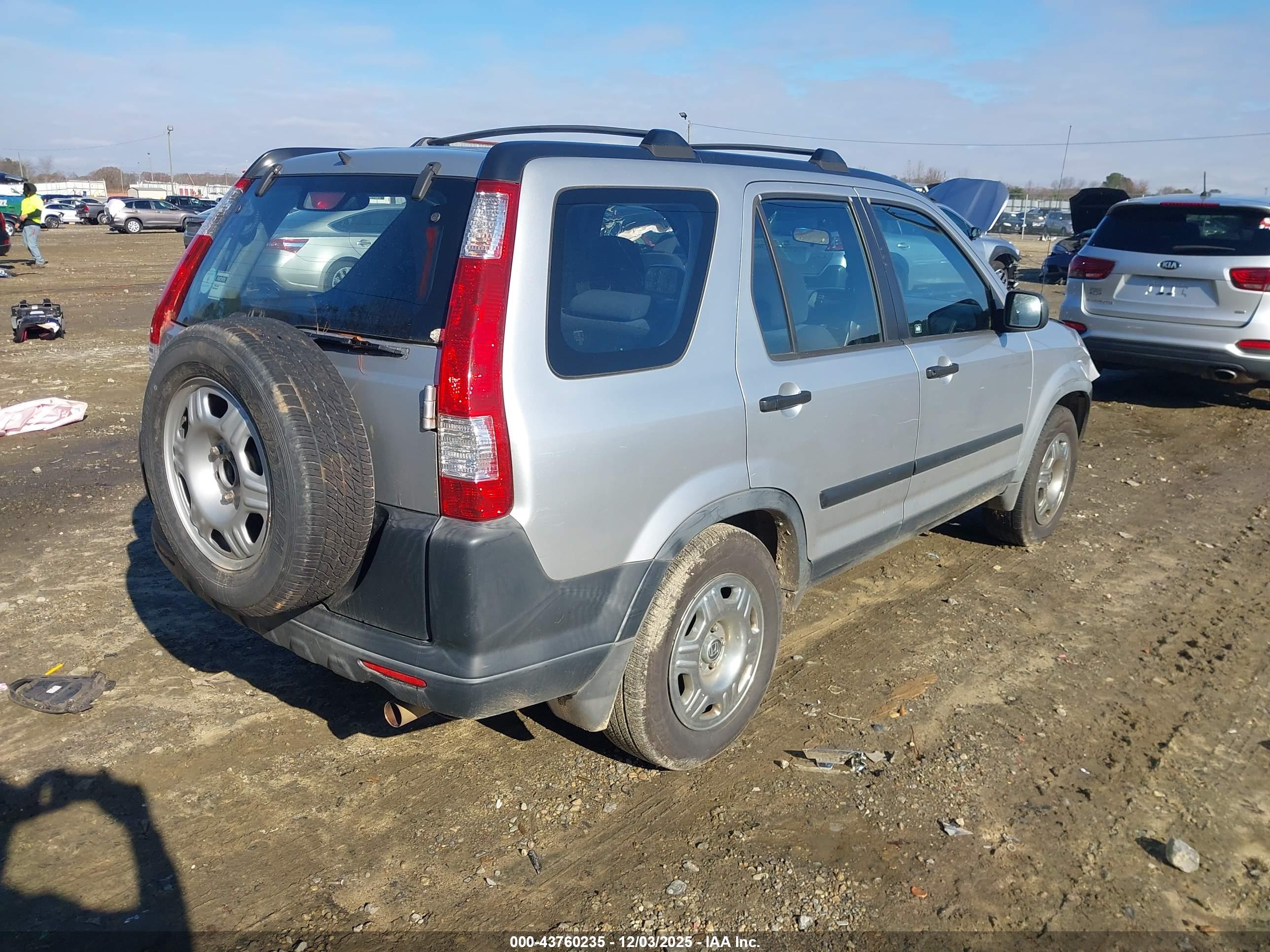HONDA CR-V image 4