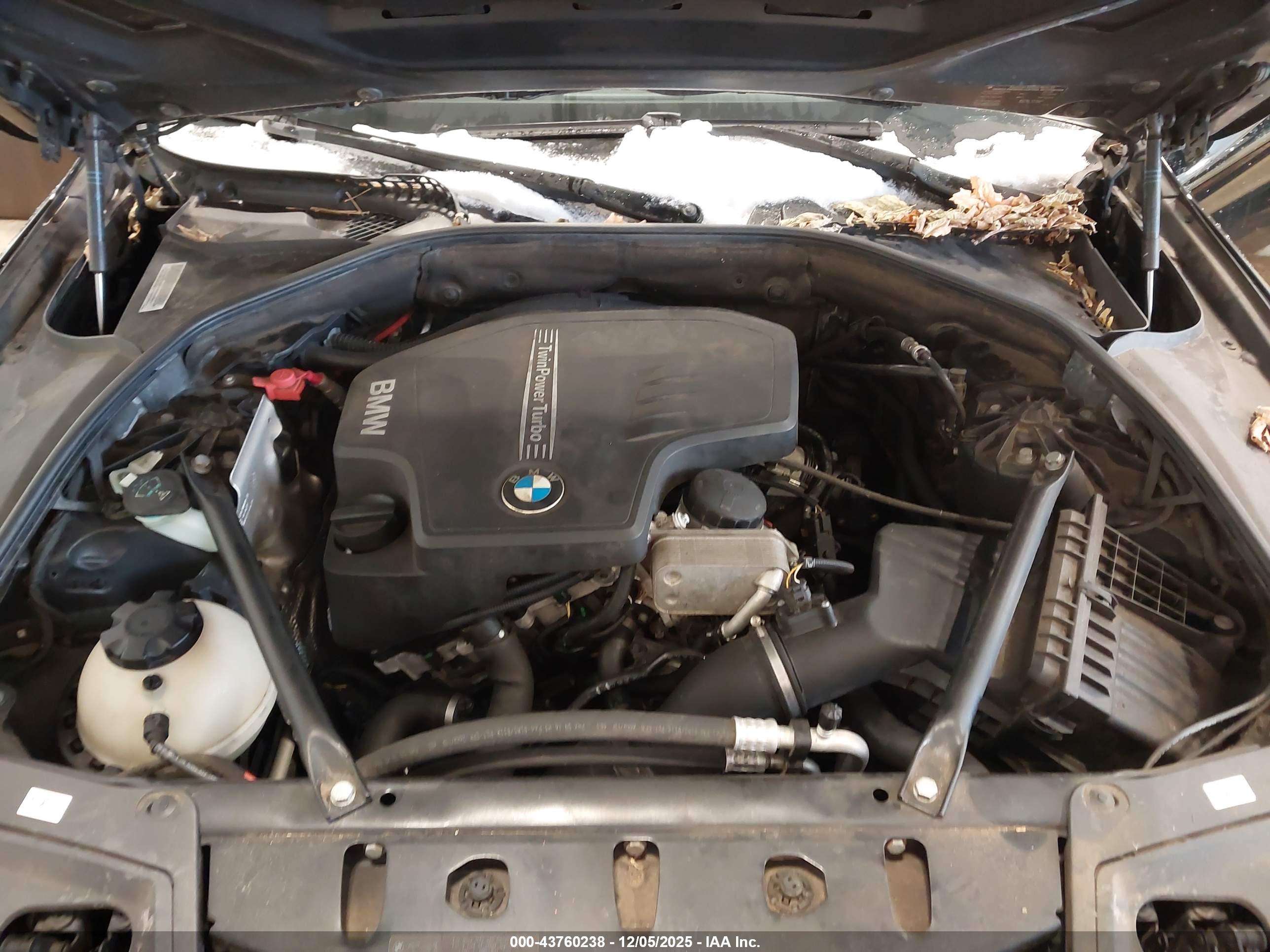 BMW 528I image 10