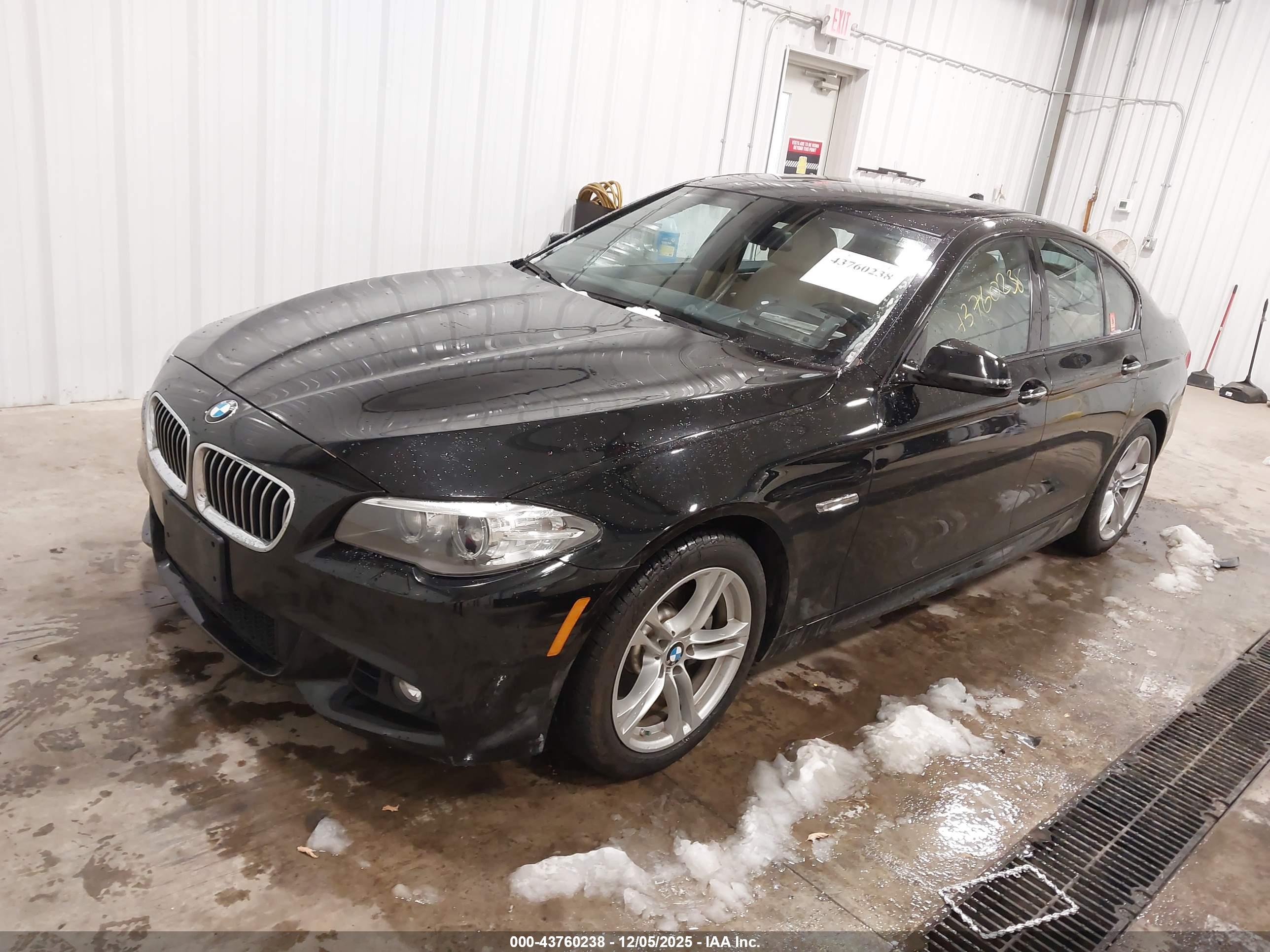 BMW 528I image 2