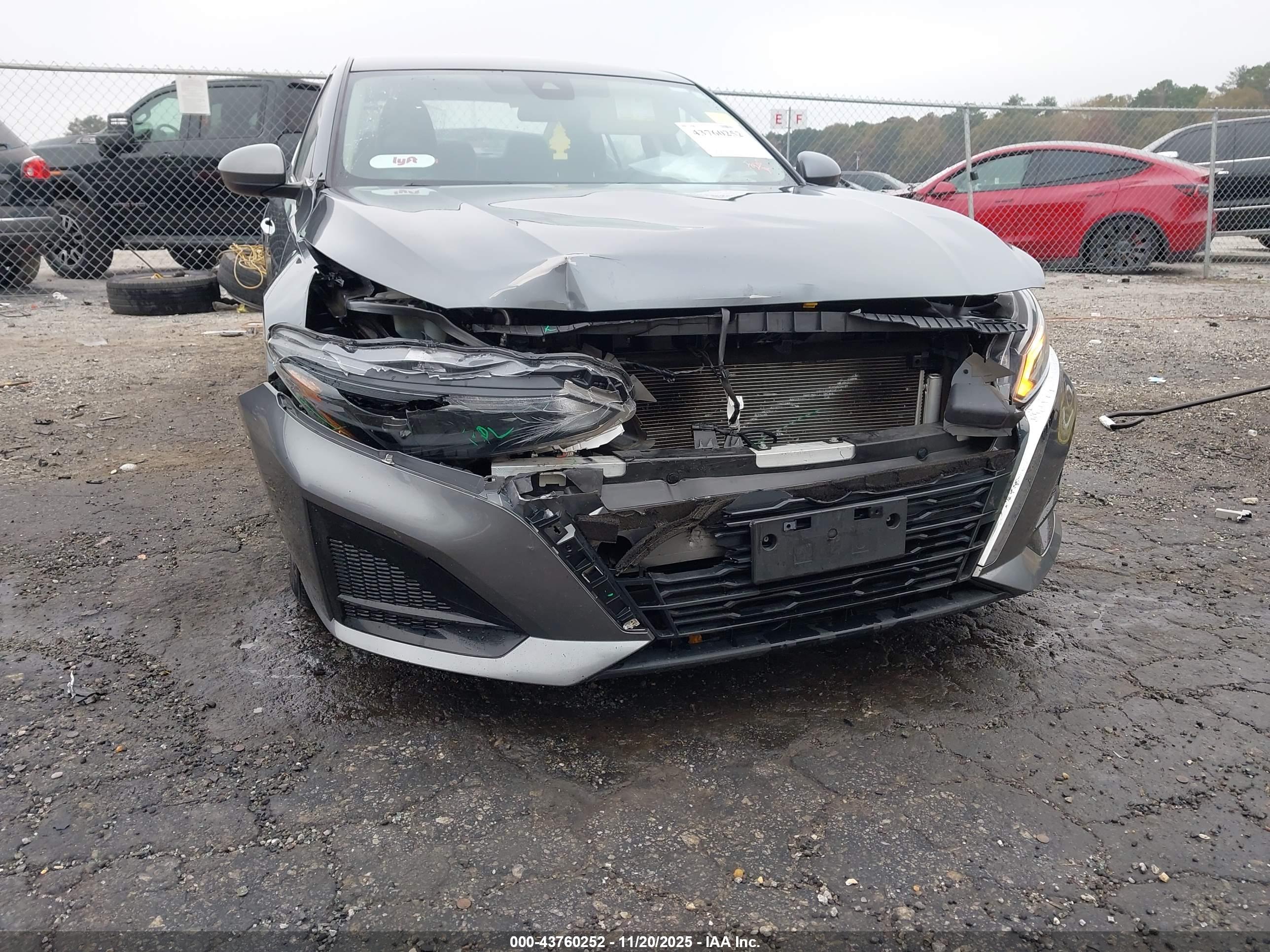 NISSAN ALTIMA image 6