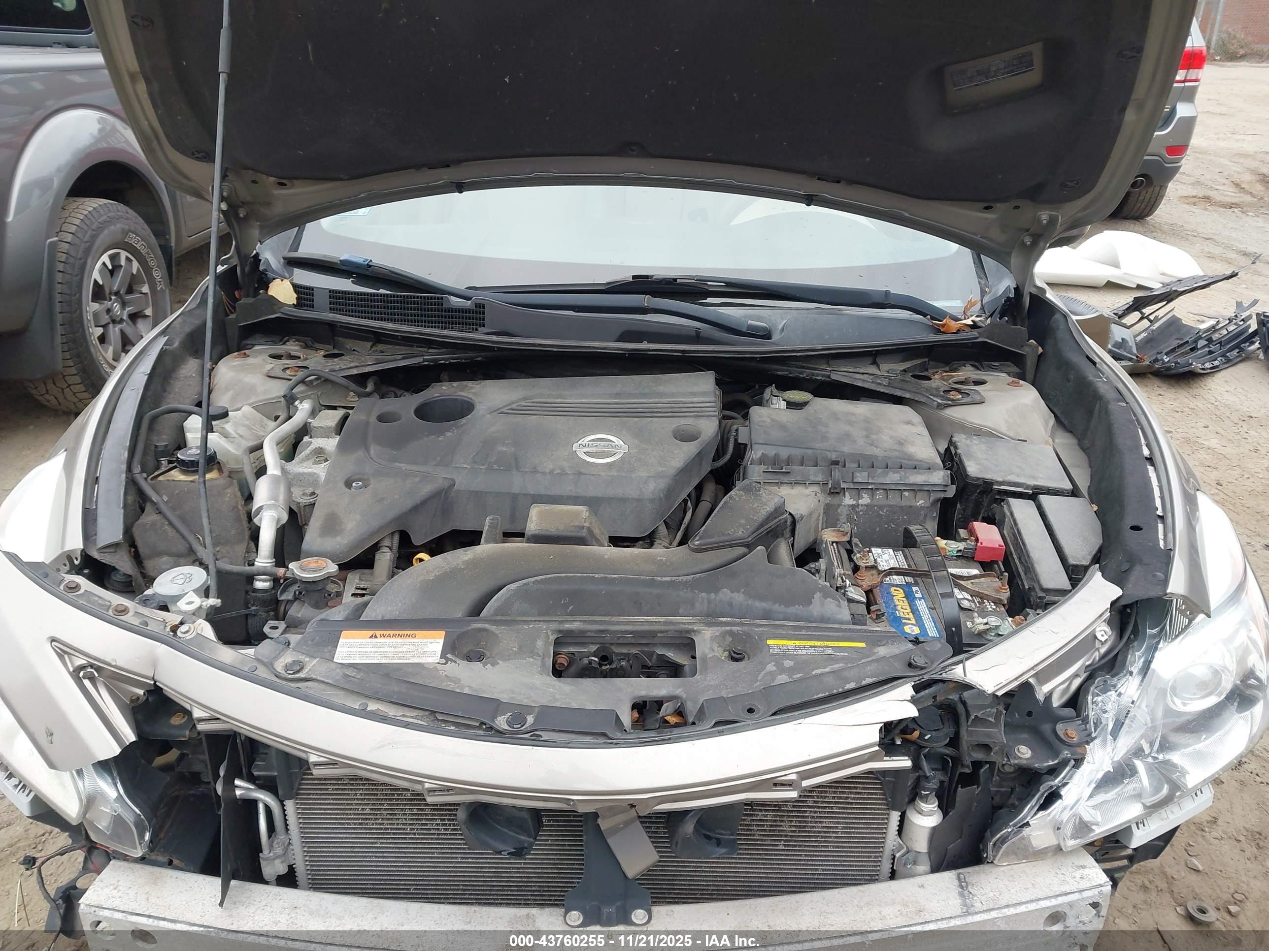 NISSAN ALTIMA image 10