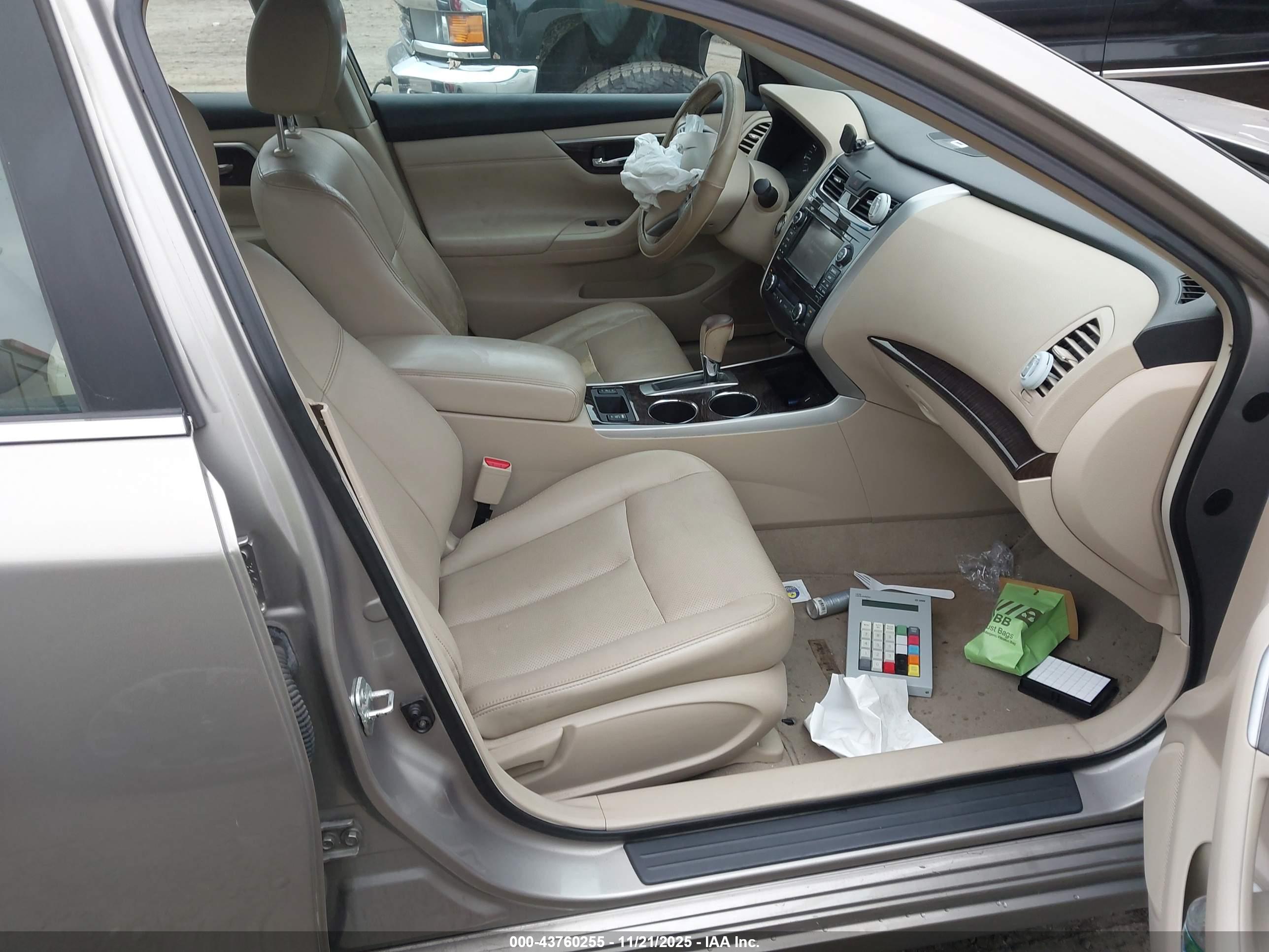 NISSAN ALTIMA image 5