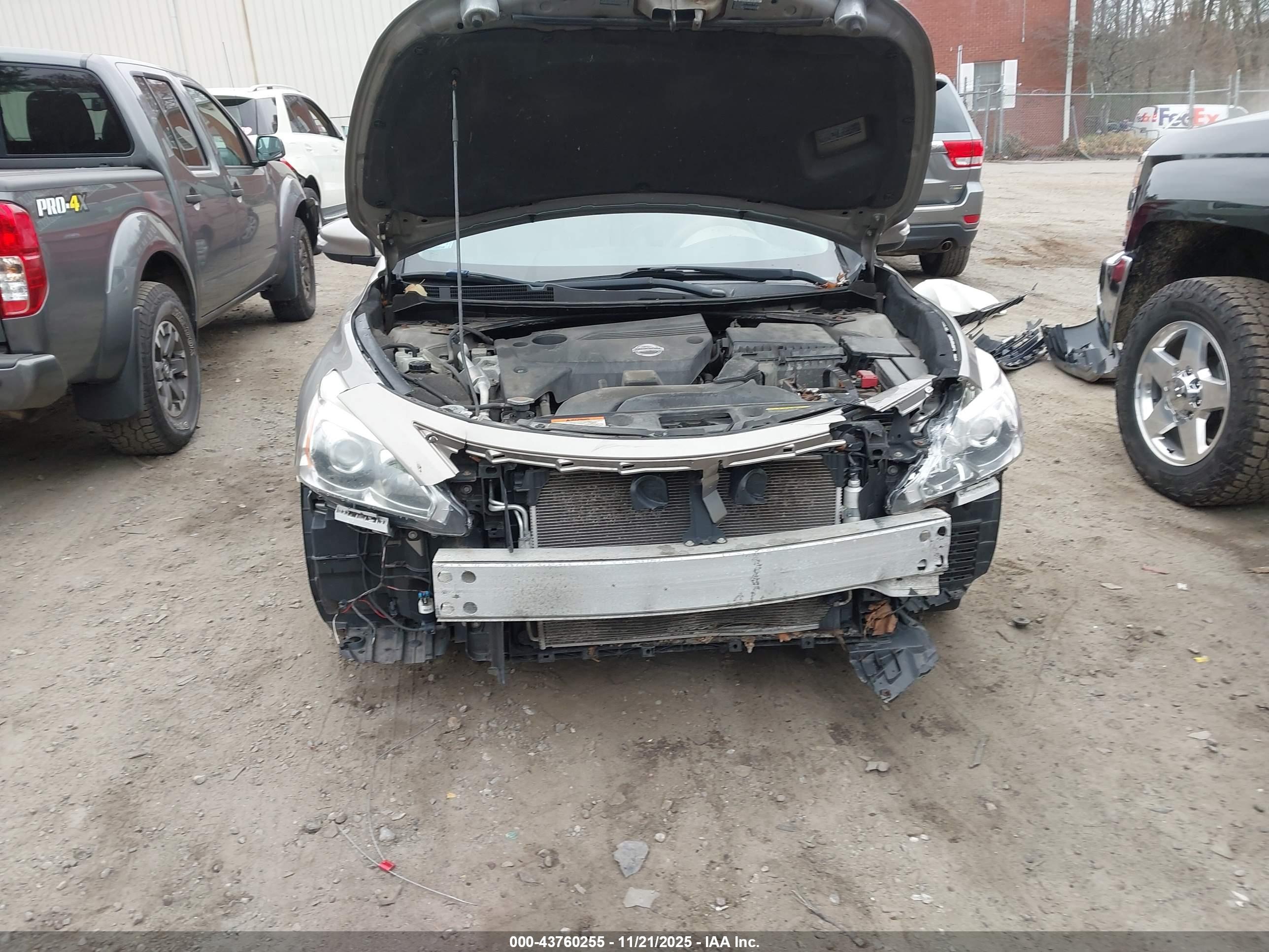 NISSAN ALTIMA image 6