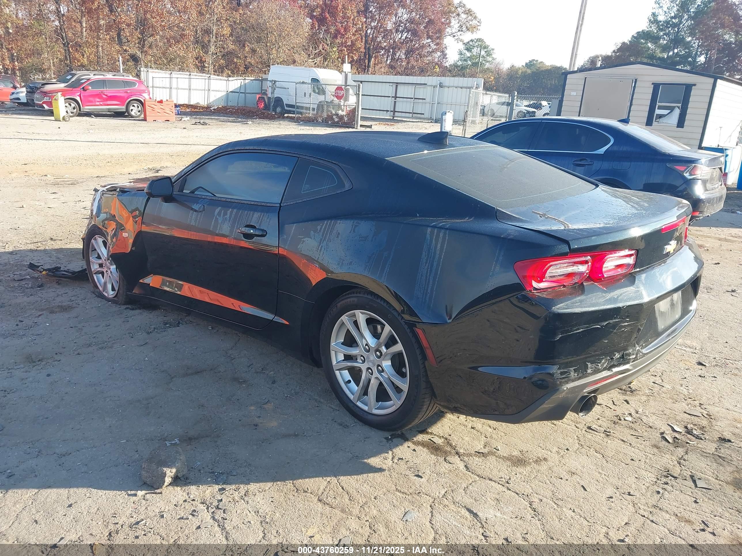 CHEVROLET CAMARO image 3