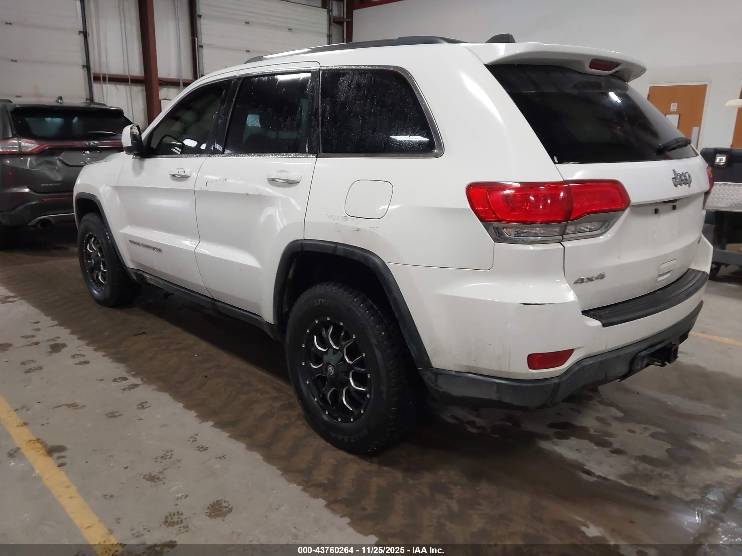 JEEP GRAND image 3