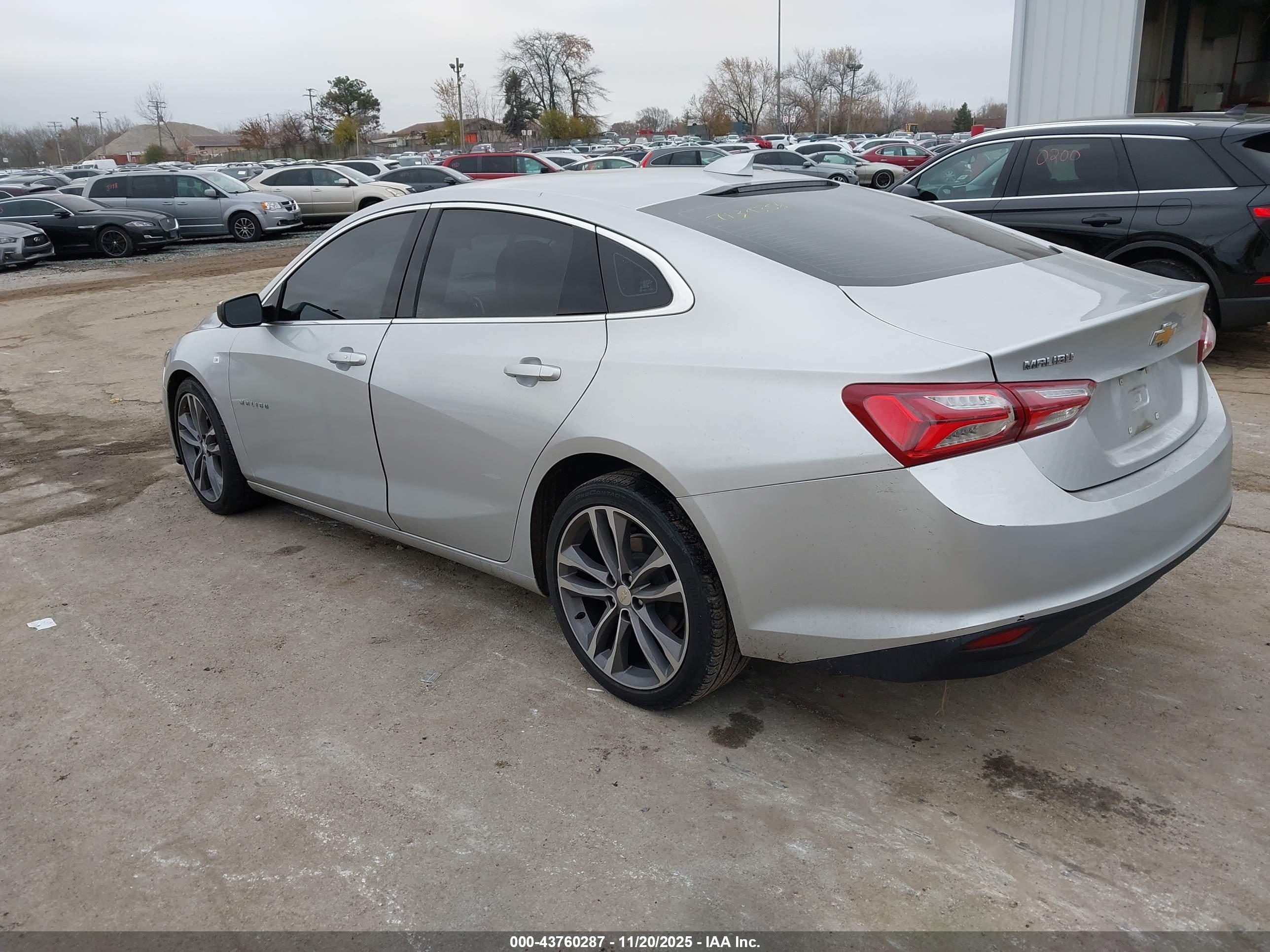 CHEVROLET MALIBU image 3