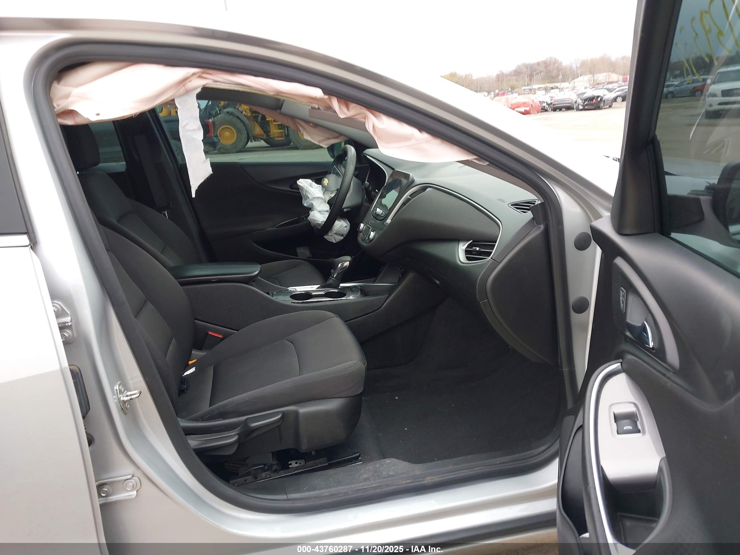 CHEVROLET MALIBU image 5