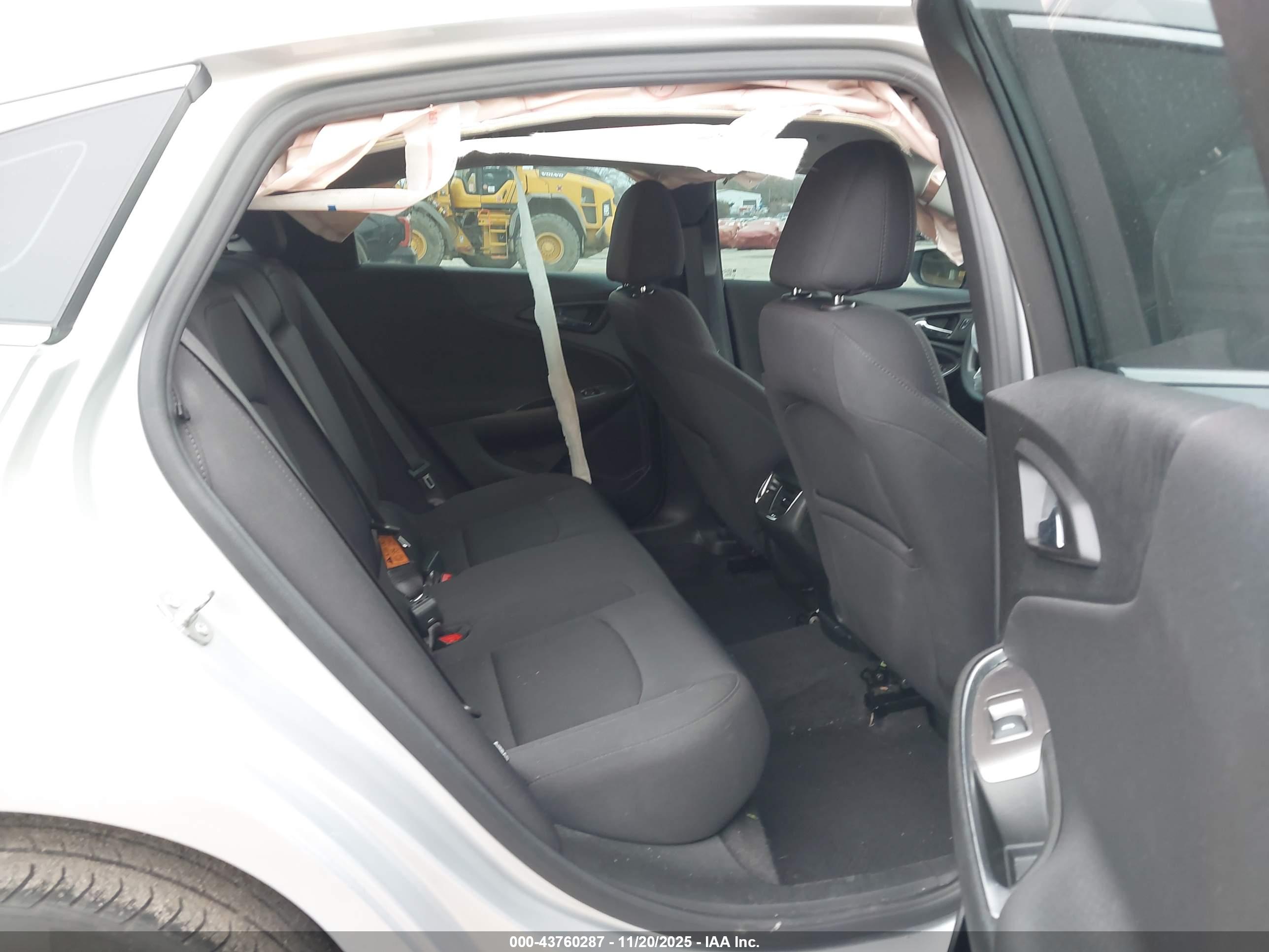 CHEVROLET MALIBU image 8