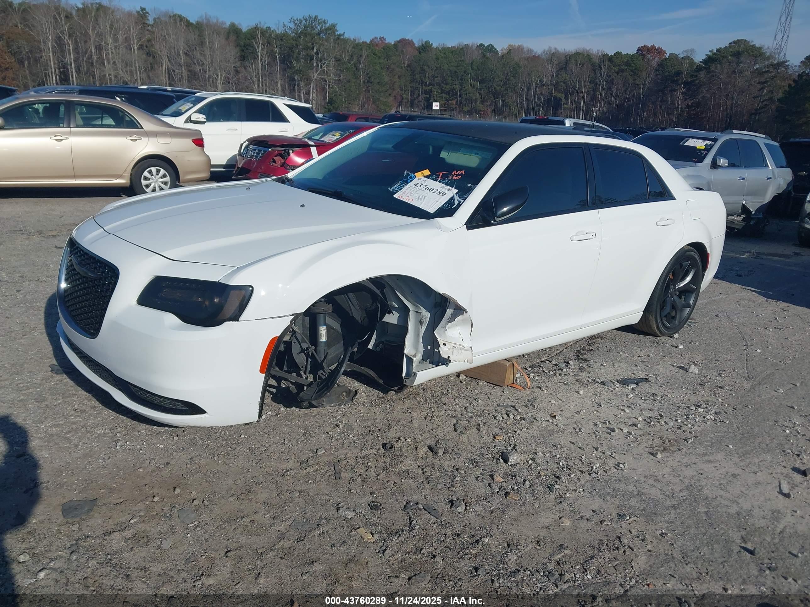 CHRYSLER 300 image 2