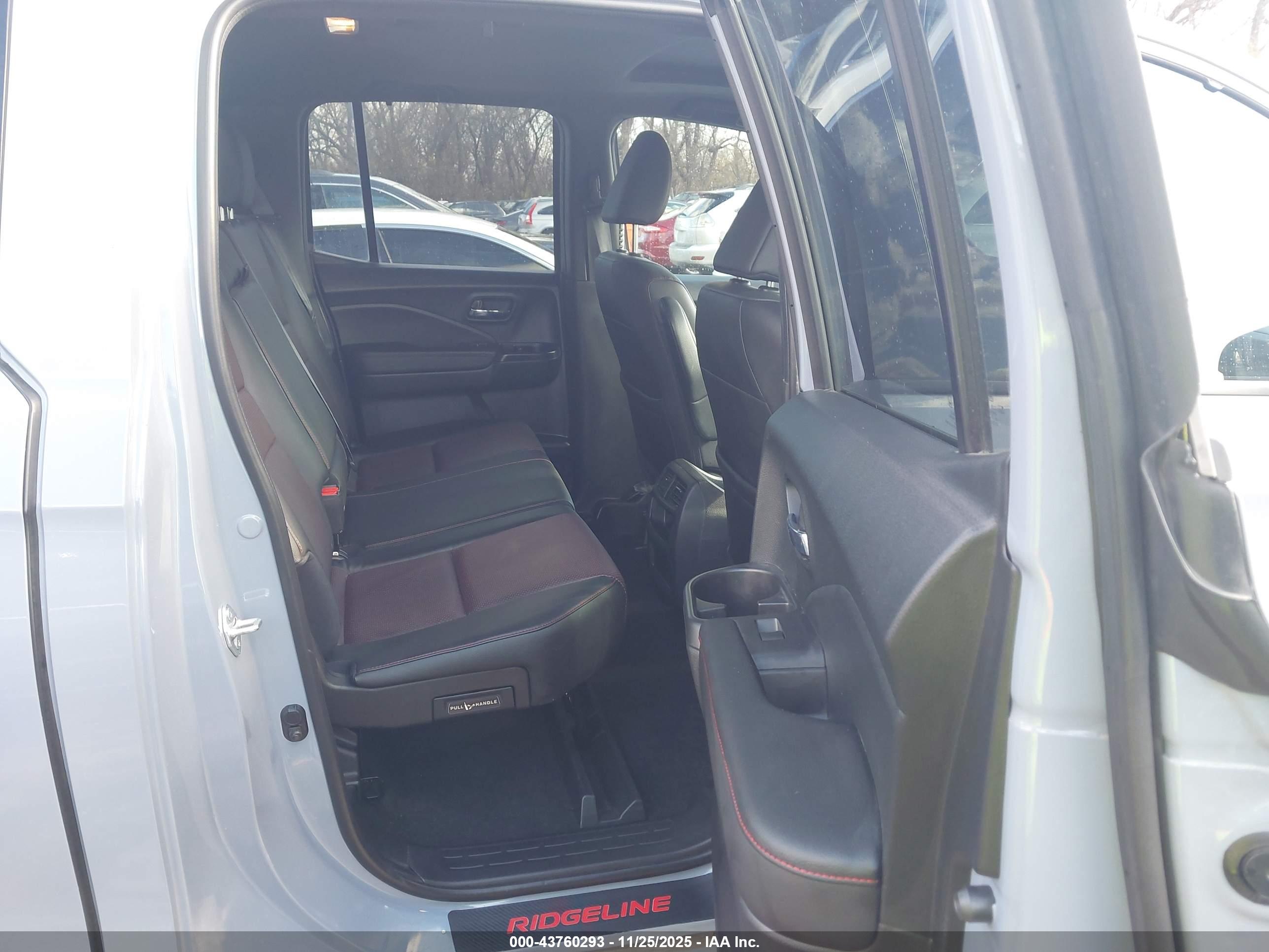 HONDA RIDGELINE image 8